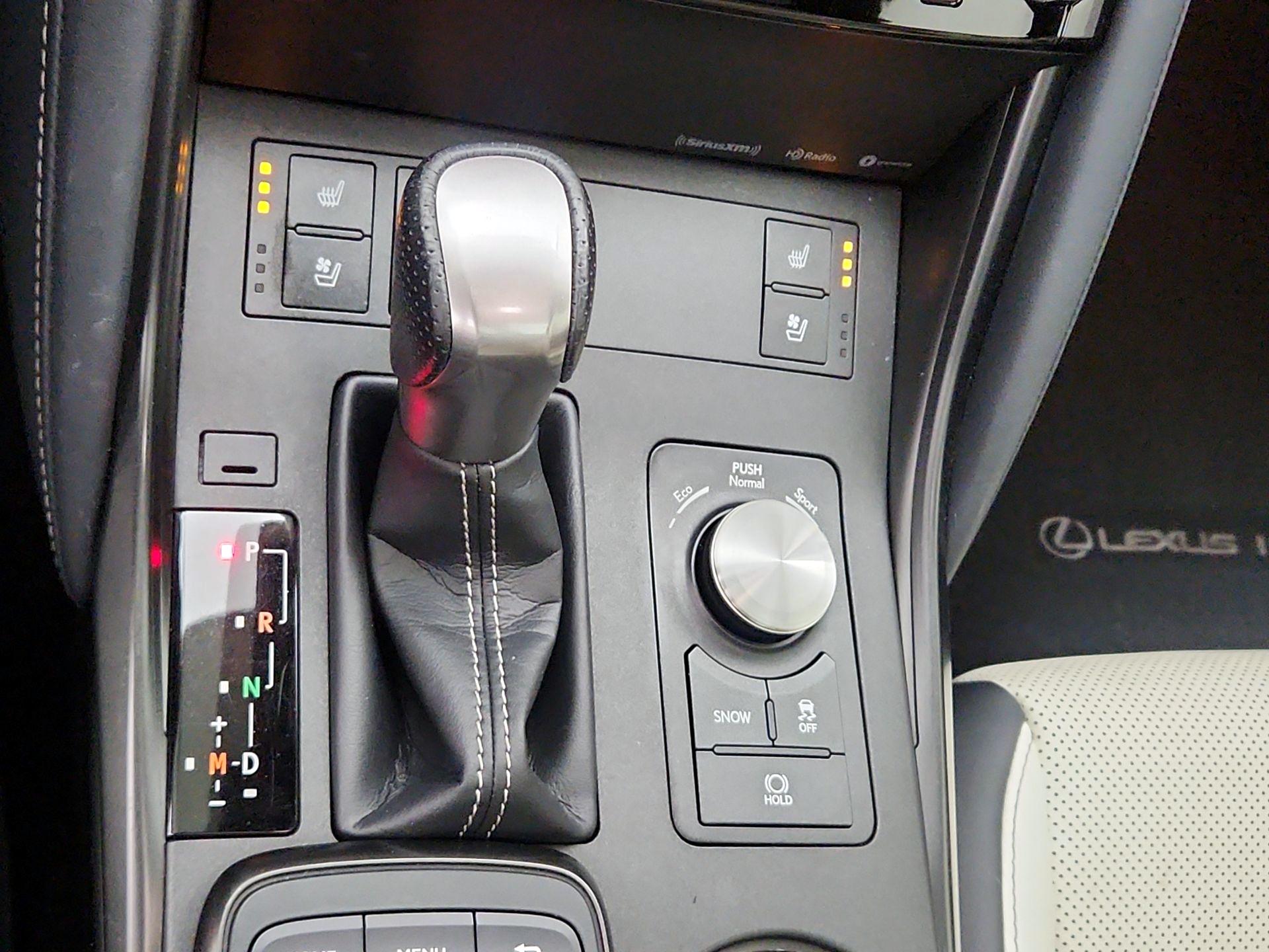 Thumbnail: 2022 Lexus IS - 17