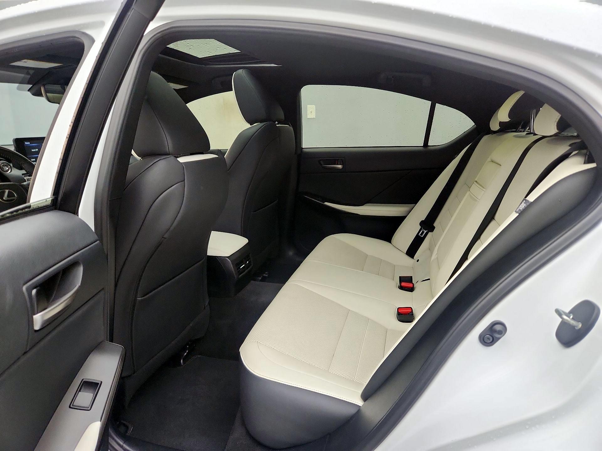 Thumbnail: 2022 Lexus IS - 20