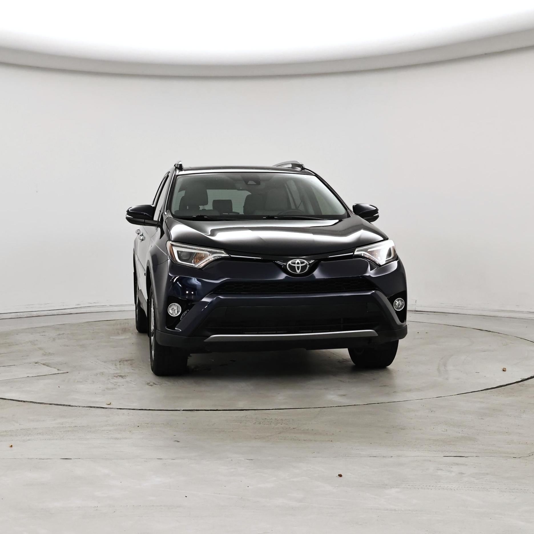 Thumbnail: 2017 Toyota RAV4 - 5