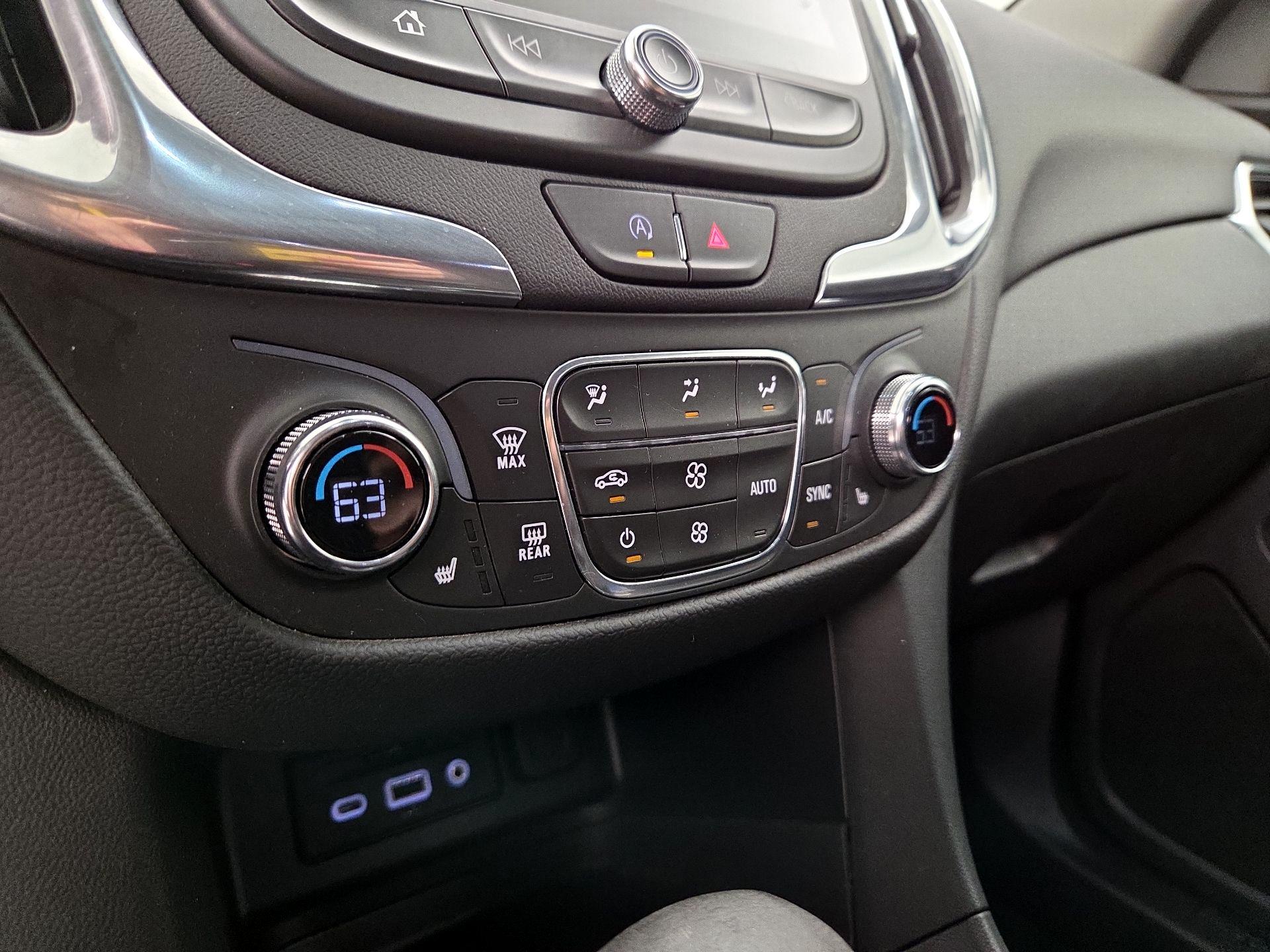 Thumbnail: 2022 Chevrolet Equinox - 17