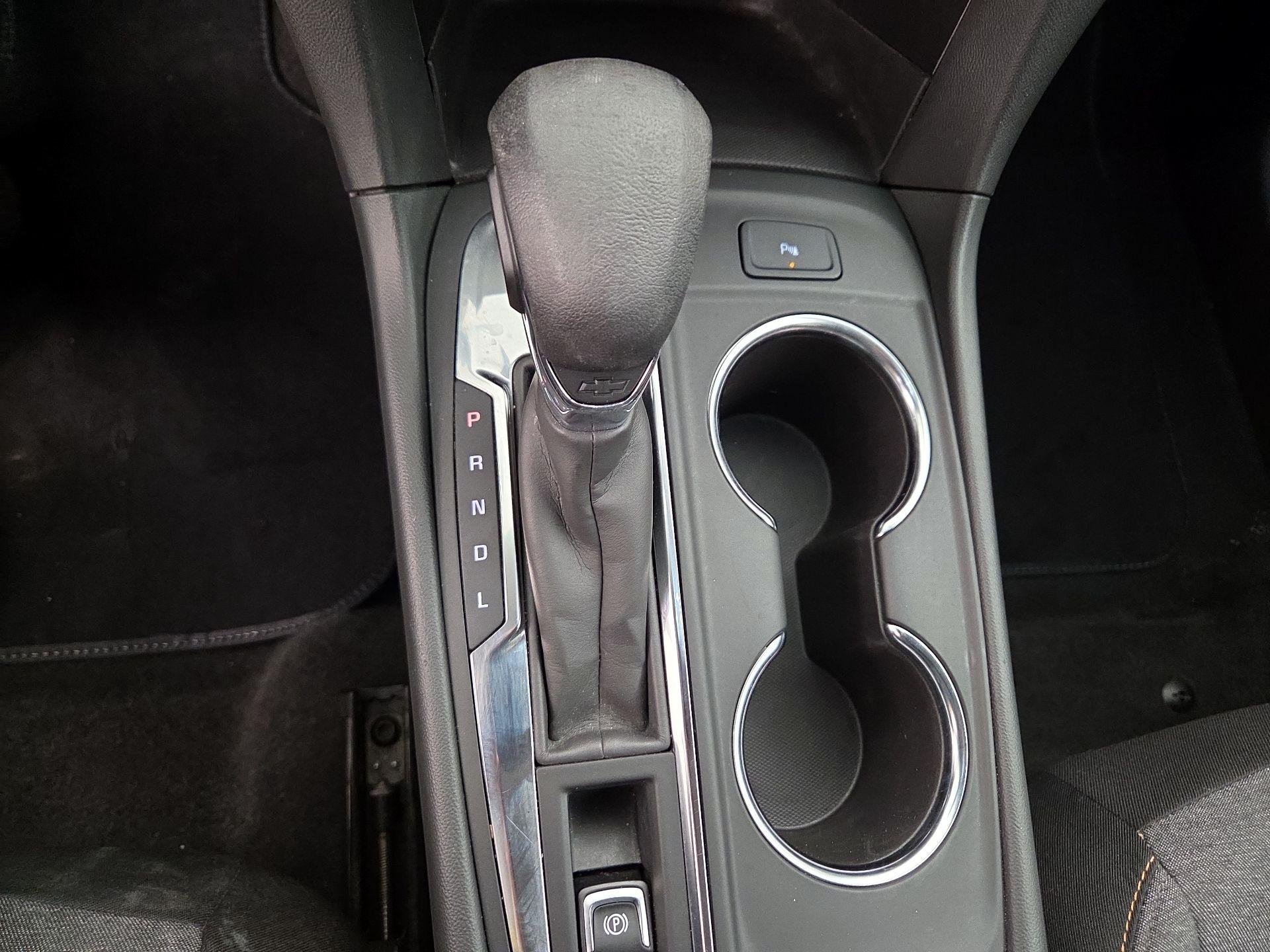 Thumbnail: 2022 Chevrolet Equinox - 18