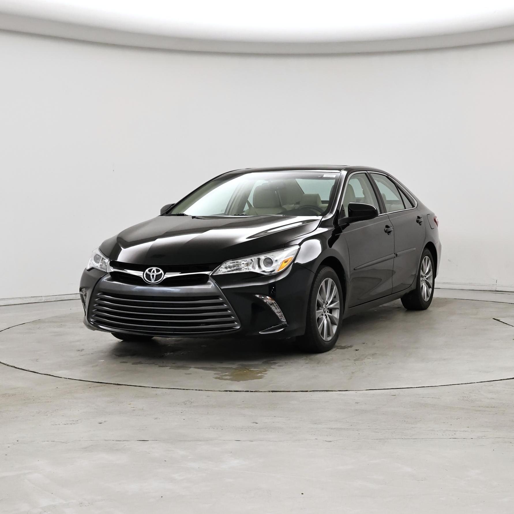 Thumbnail: 2016 Toyota Camry - 4