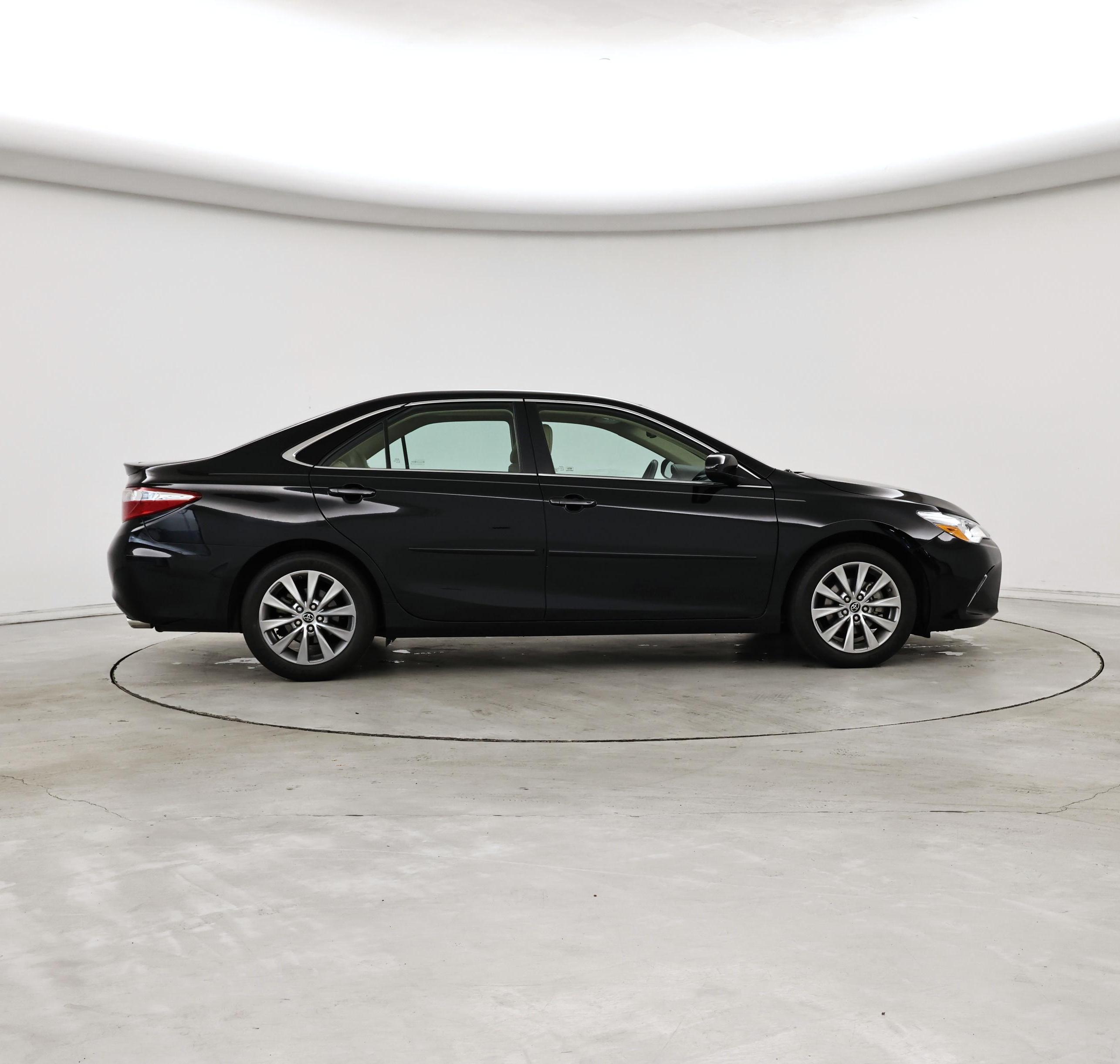 Thumbnail: 2016 Toyota Camry - 7