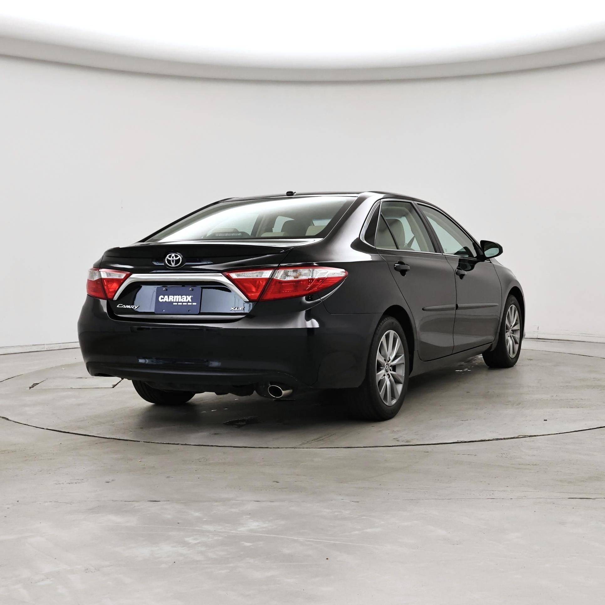 Thumbnail: 2016 Toyota Camry - 8