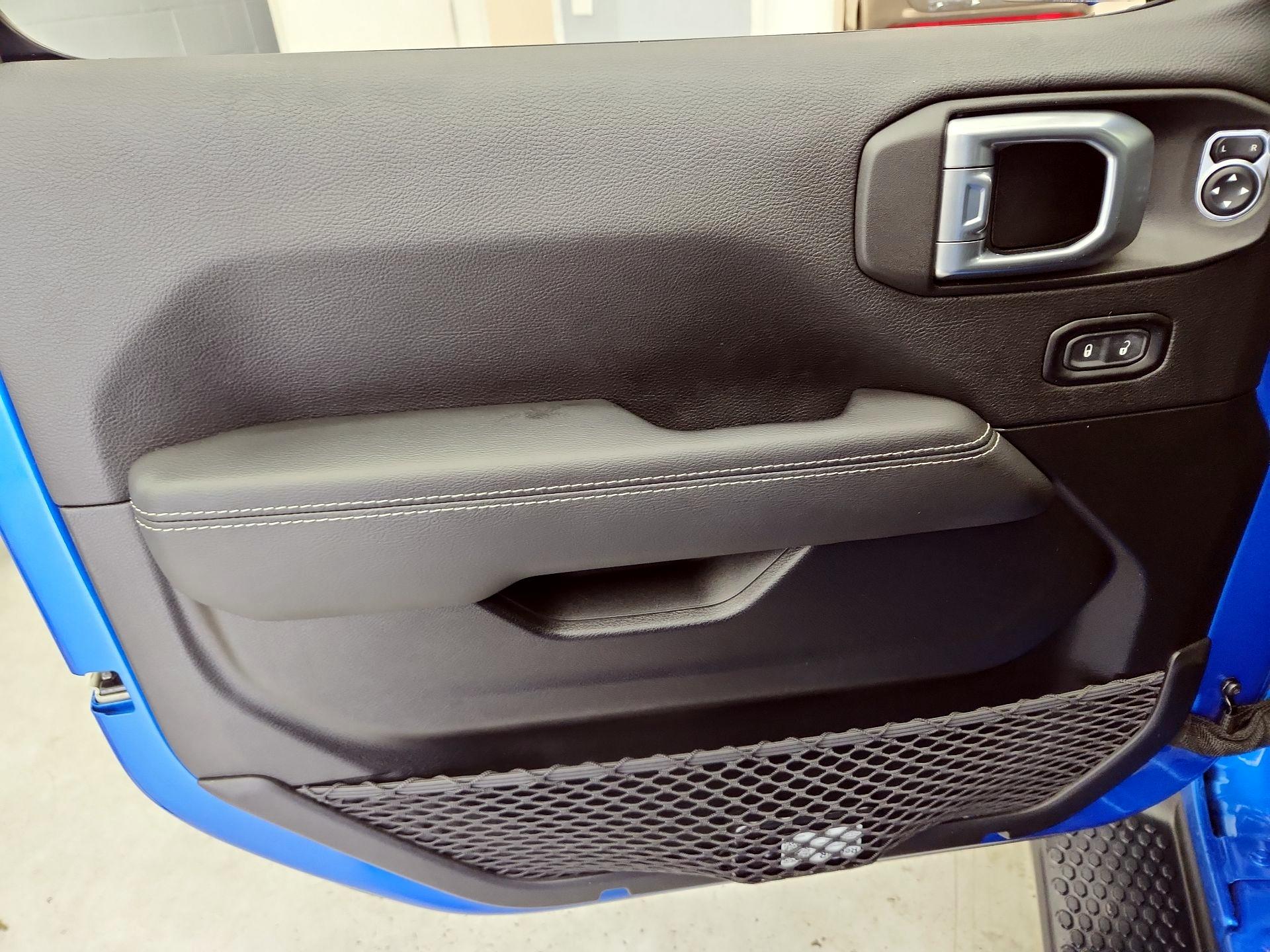 Thumbnail: 2021 Jeep Wrangler - 12