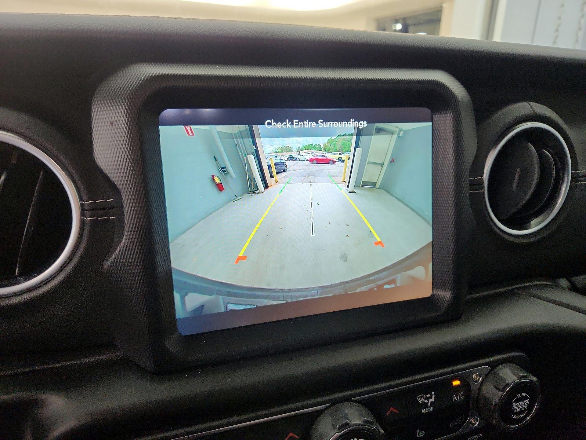 Thumbnail: 2021 Jeep Wrangler - 15