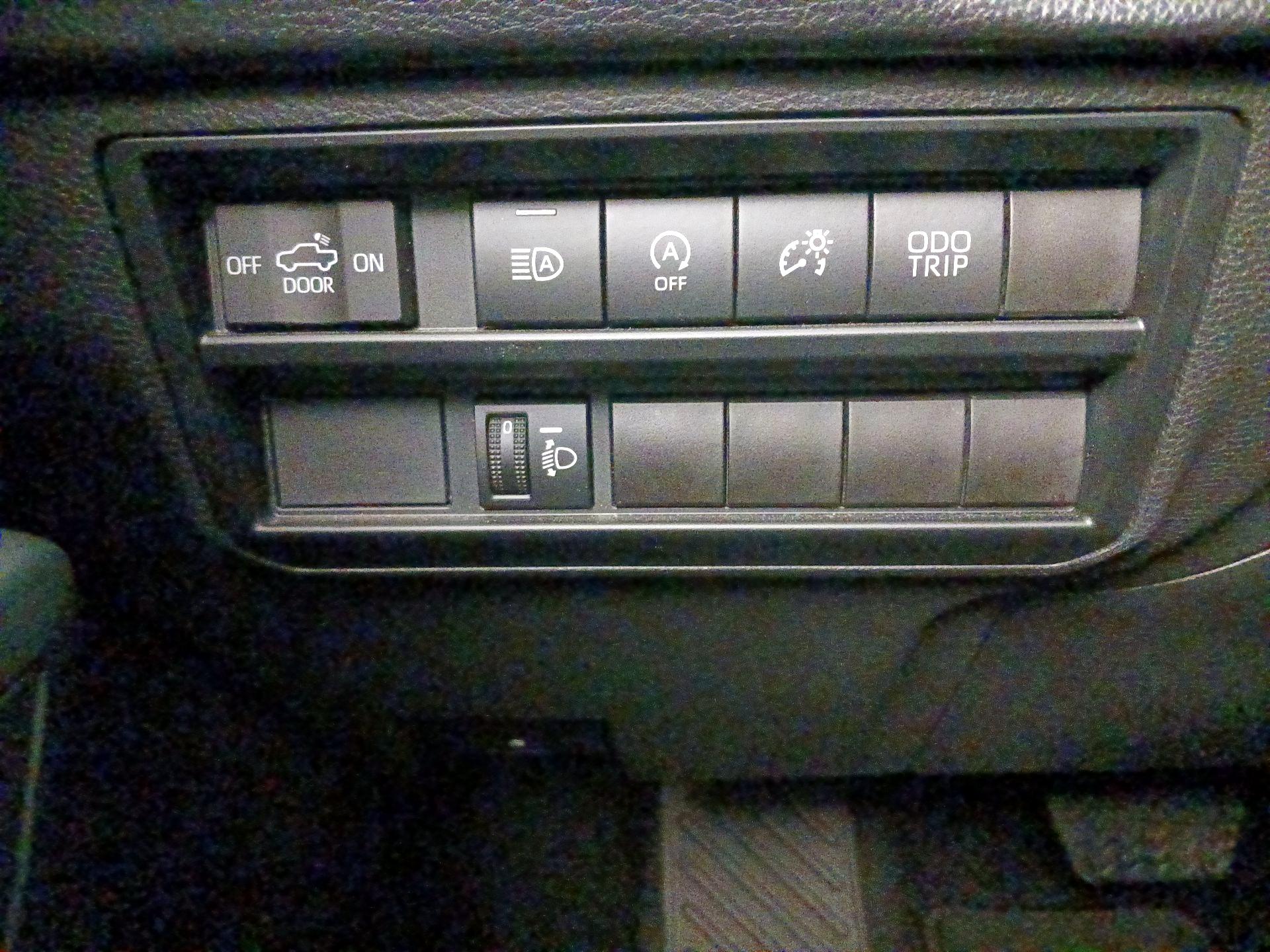 Thumbnail: 2023 Toyota Tundra - 13