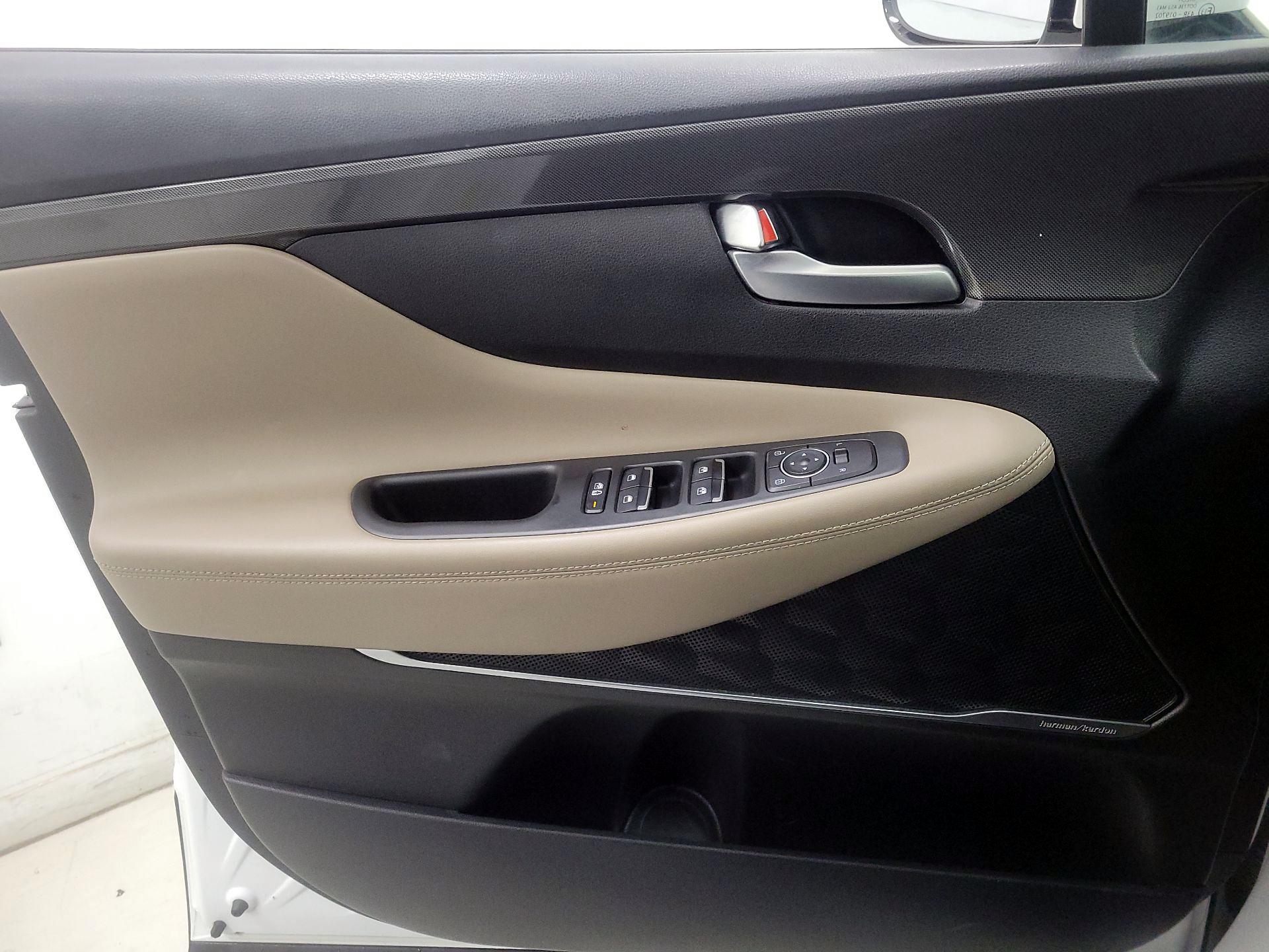 Thumbnail: 2022 Hyundai Santa Fe - 12