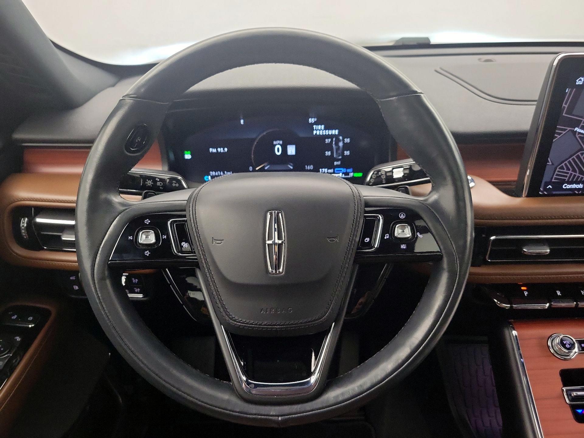 Thumbnail: 2021 Lincoln Aviator - 10