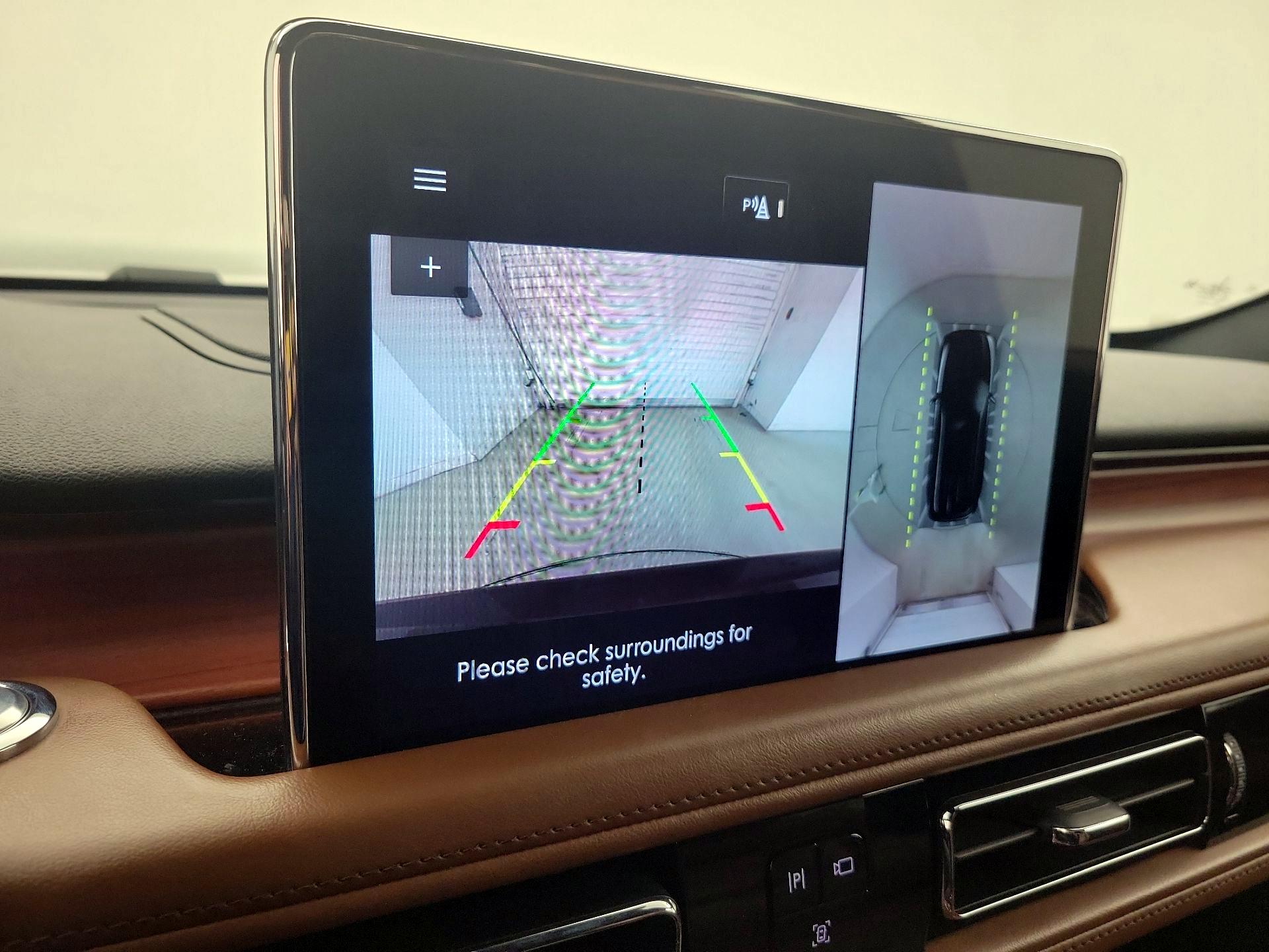 Thumbnail: 2021 Lincoln Aviator - 15