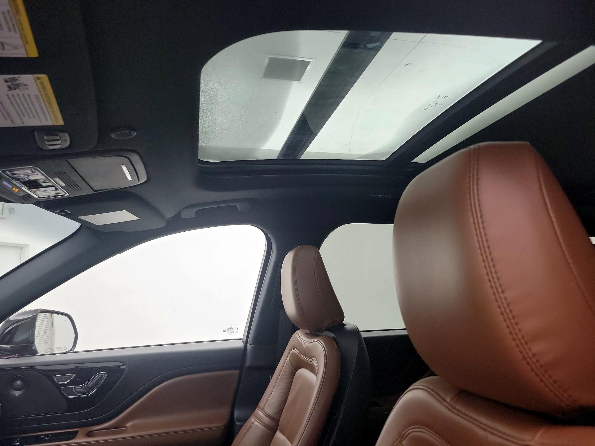 Thumbnail: 2021 Lincoln Aviator - 20