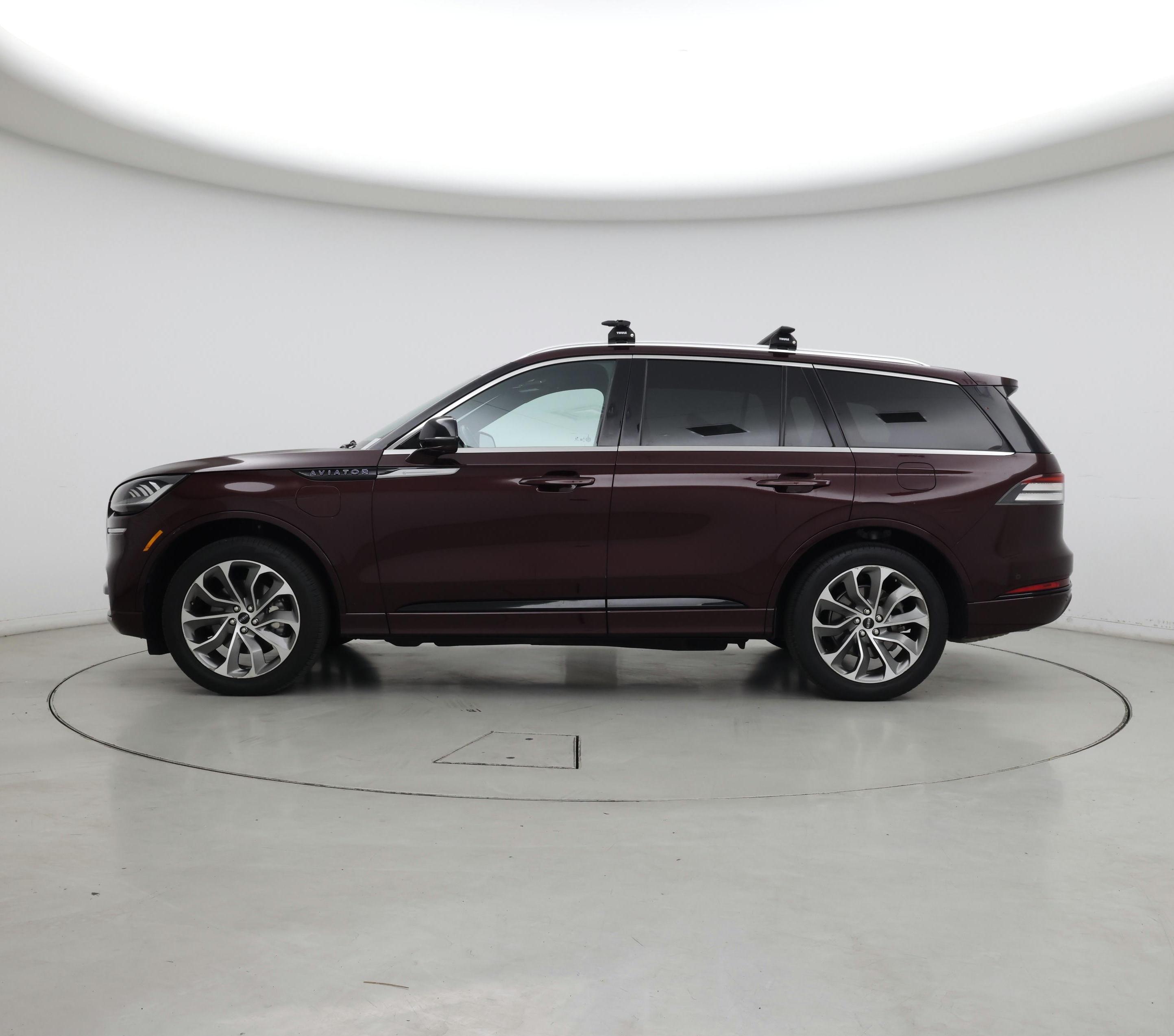 Thumbnail: 2021 Lincoln Aviator - 3