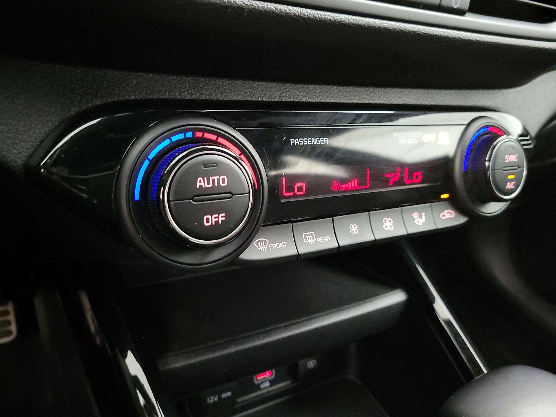 Thumbnail: 2023 Kia Forte - 17