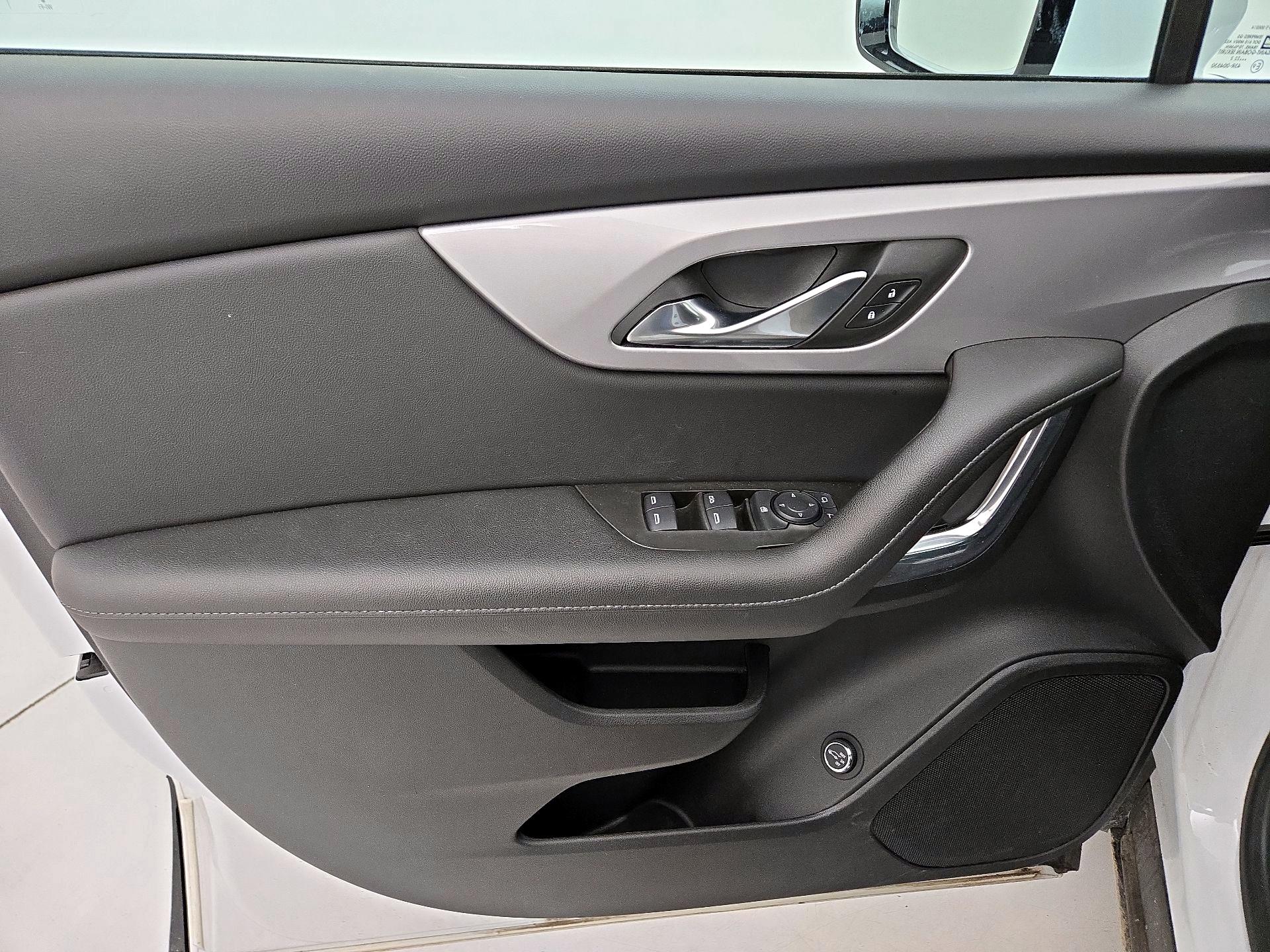 Thumbnail: 2022 Chevrolet Blazer - 12