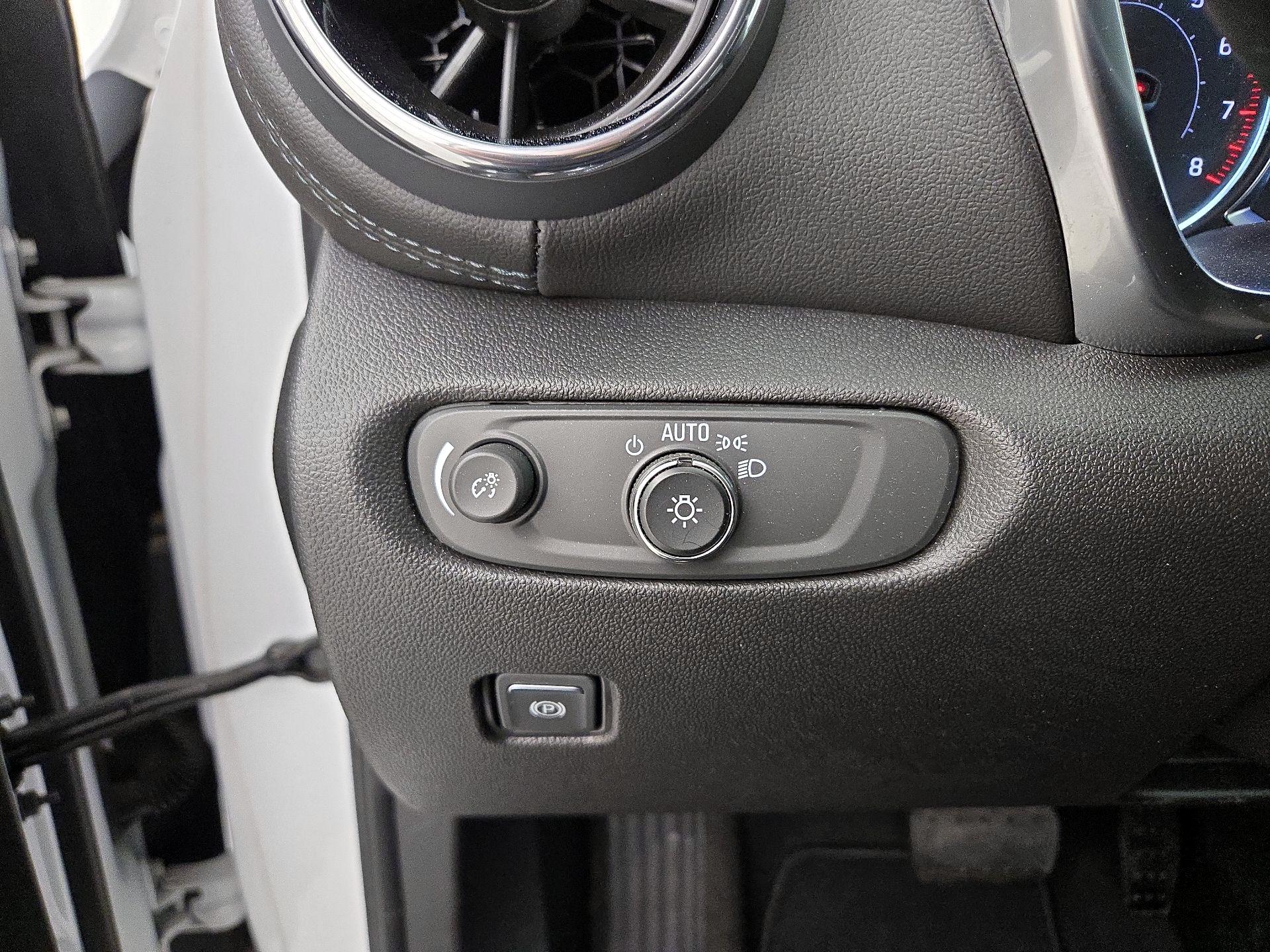 Thumbnail: 2022 Chevrolet Blazer - 13