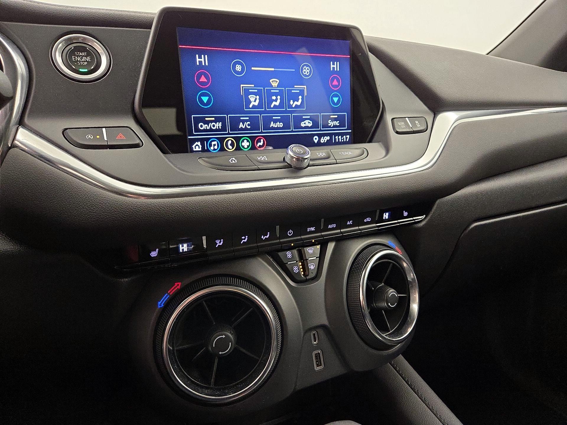 Thumbnail: 2022 Chevrolet Blazer - 16