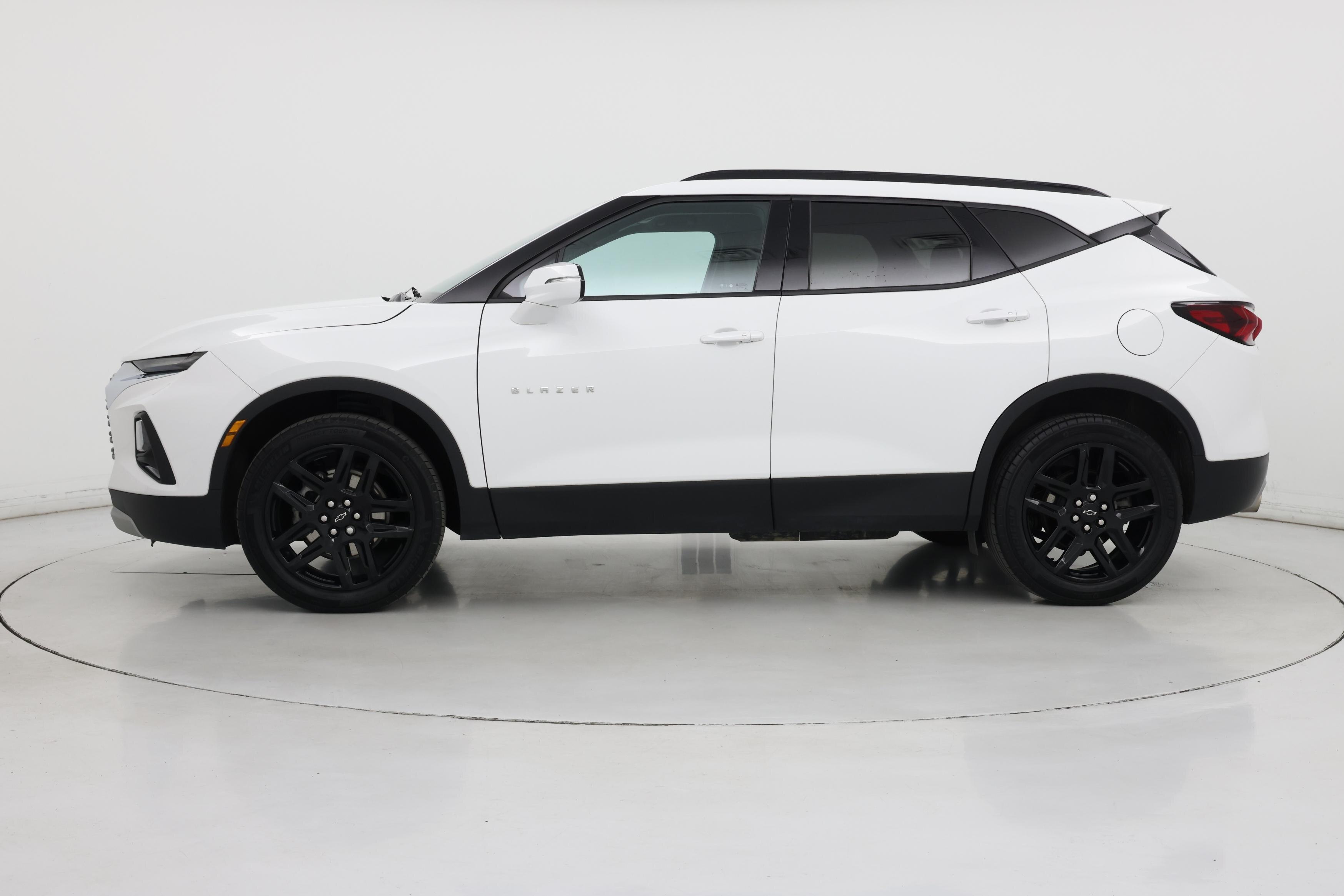 Thumbnail: 2022 Chevrolet Blazer - 3