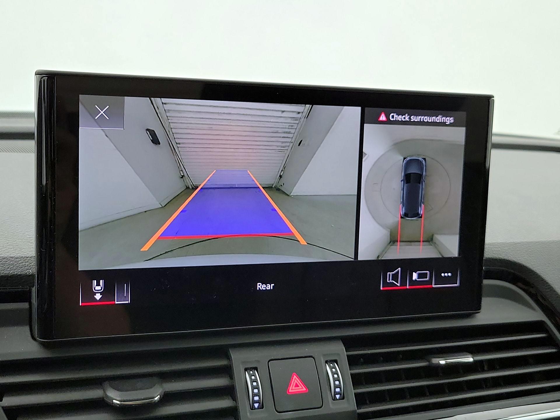 Thumbnail: 2023 Audi Q5 - 15