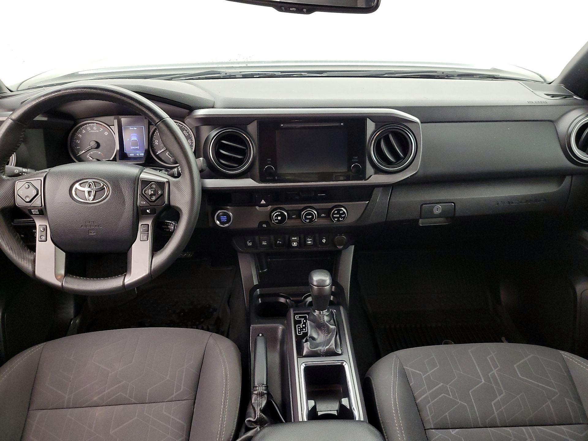 Thumbnail: 2018 Toyota Tacoma - 9