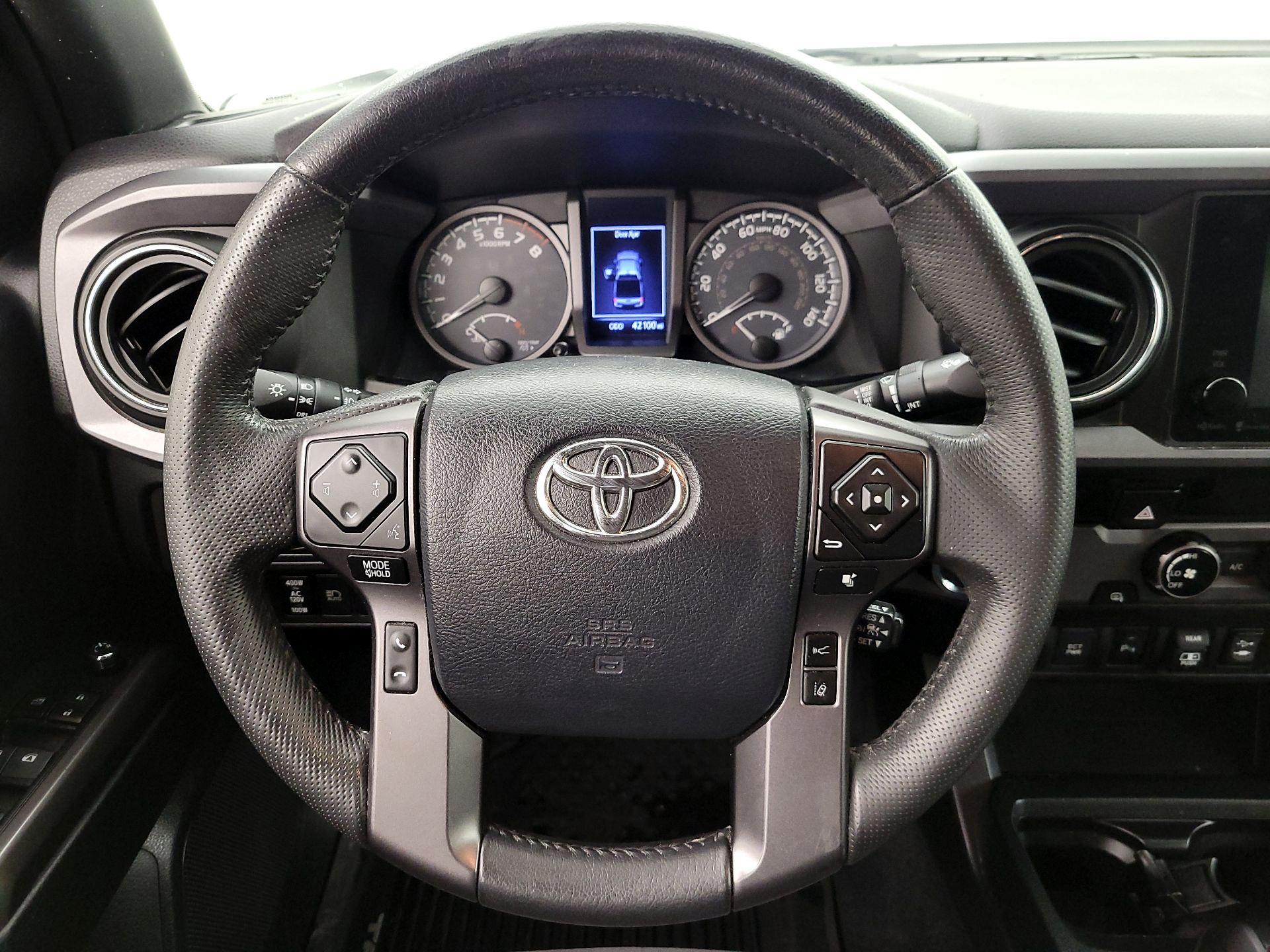 Thumbnail: 2018 Toyota Tacoma - 10