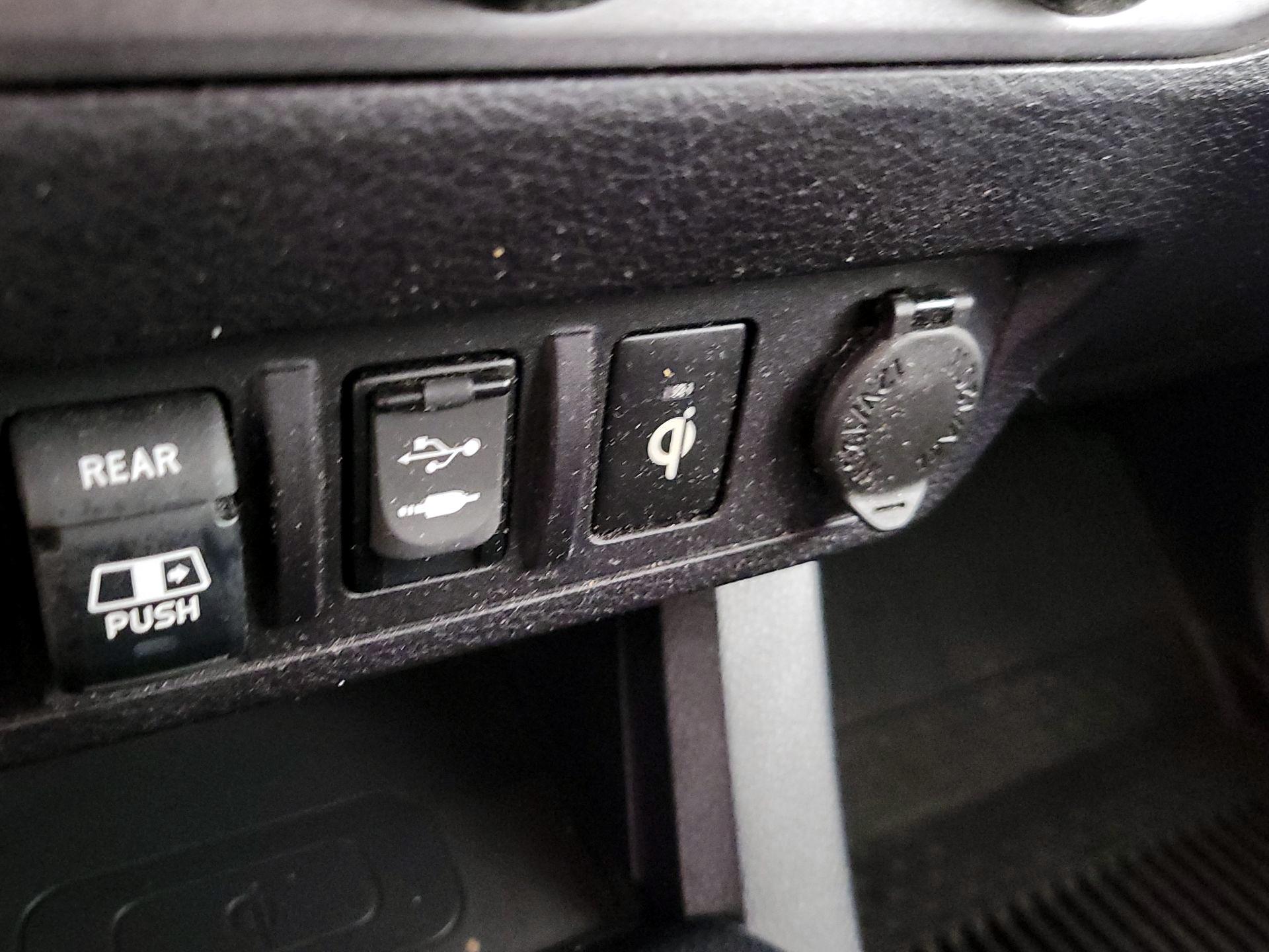 Thumbnail: 2018 Toyota Tacoma - 18