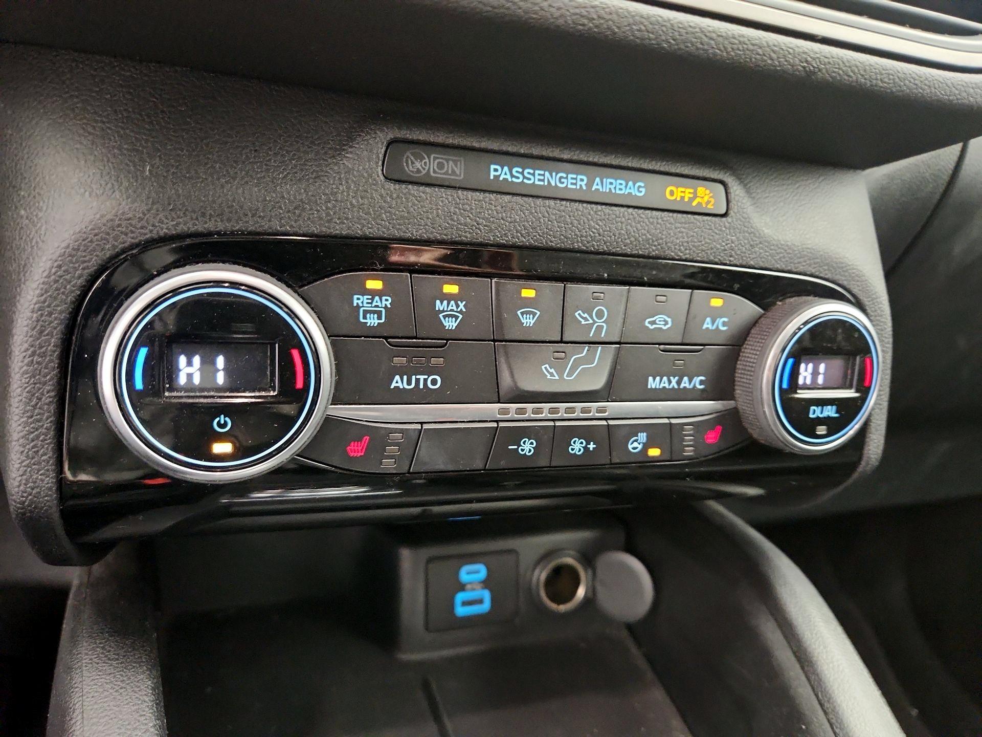 Thumbnail: 2021 Ford Escape - 17