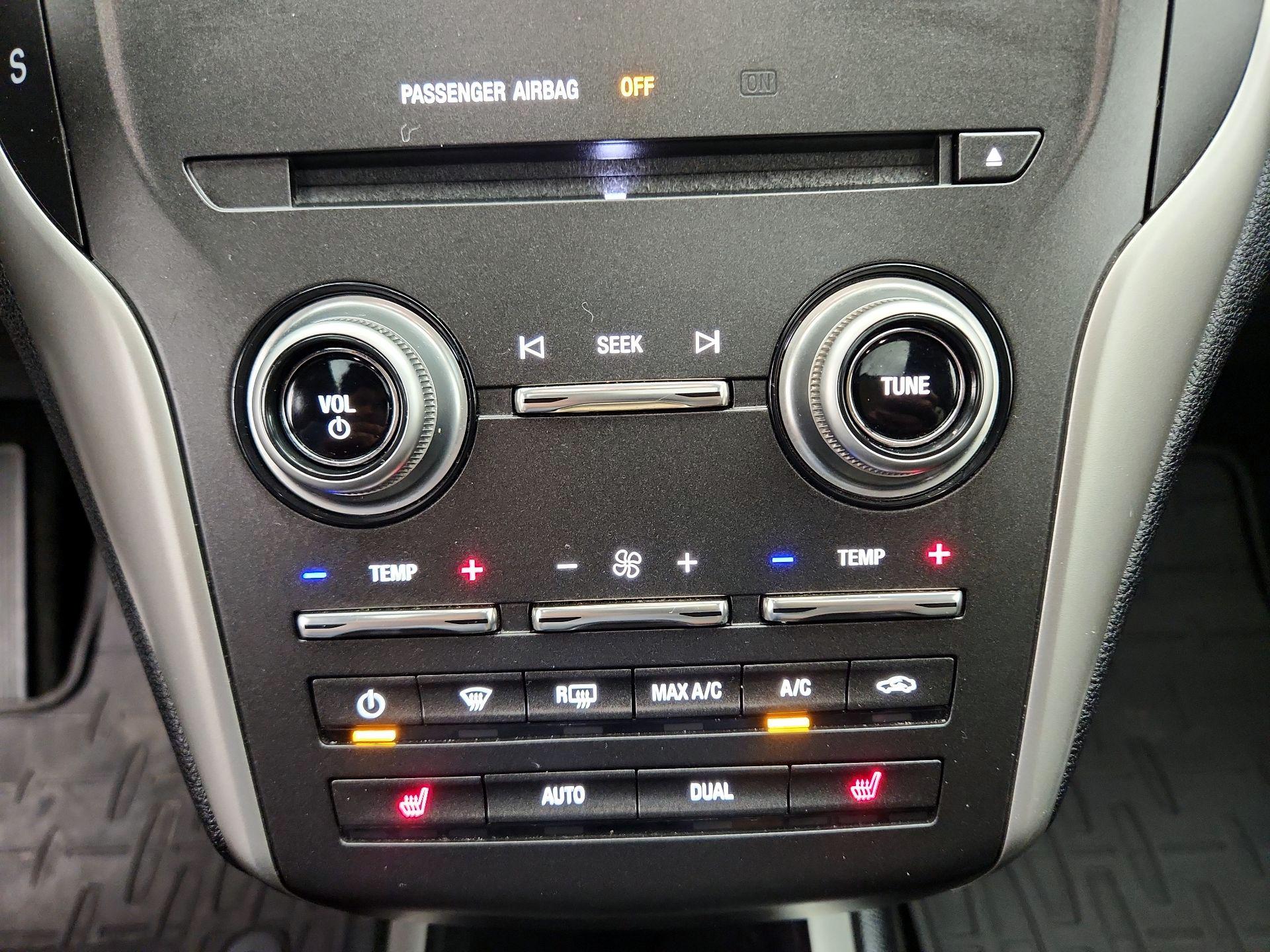 Thumbnail: 2016 Lincoln MKC - 17