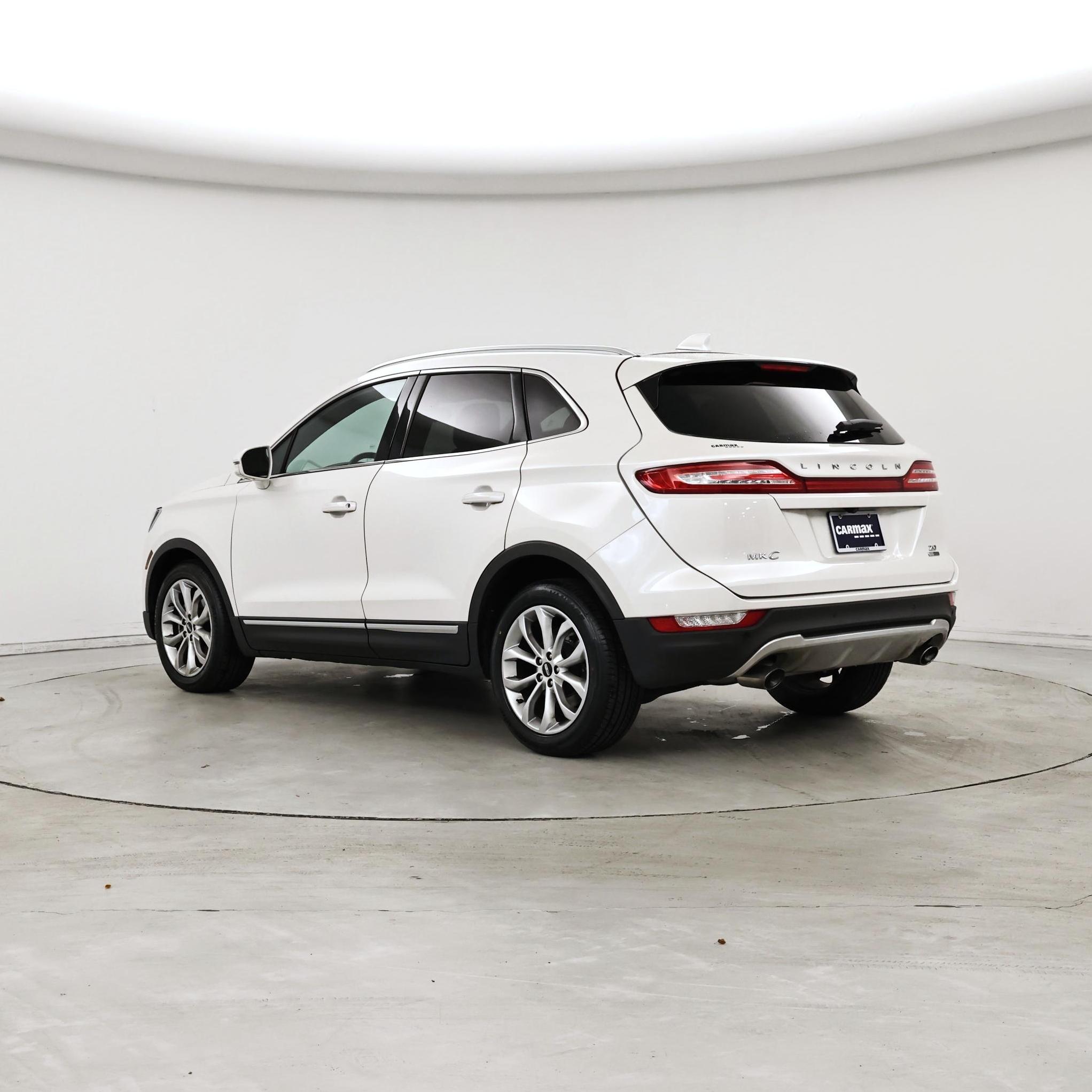 Thumbnail: 2016 Lincoln MKC - 2