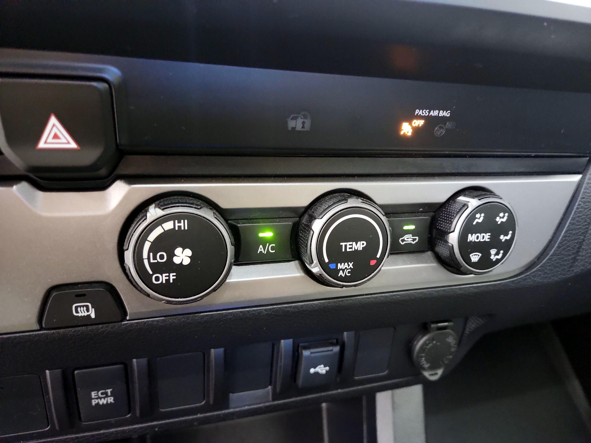 Thumbnail: 2021 Toyota Tacoma - 16