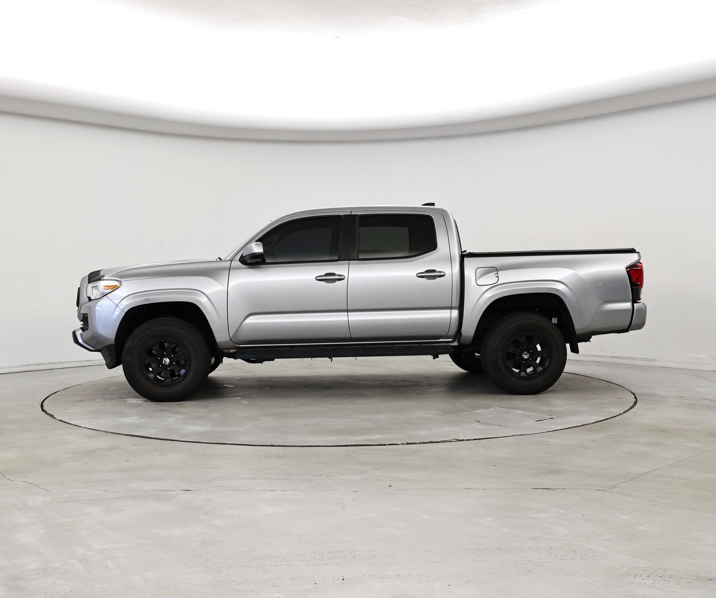 Thumbnail: 2021 Toyota Tacoma - 3