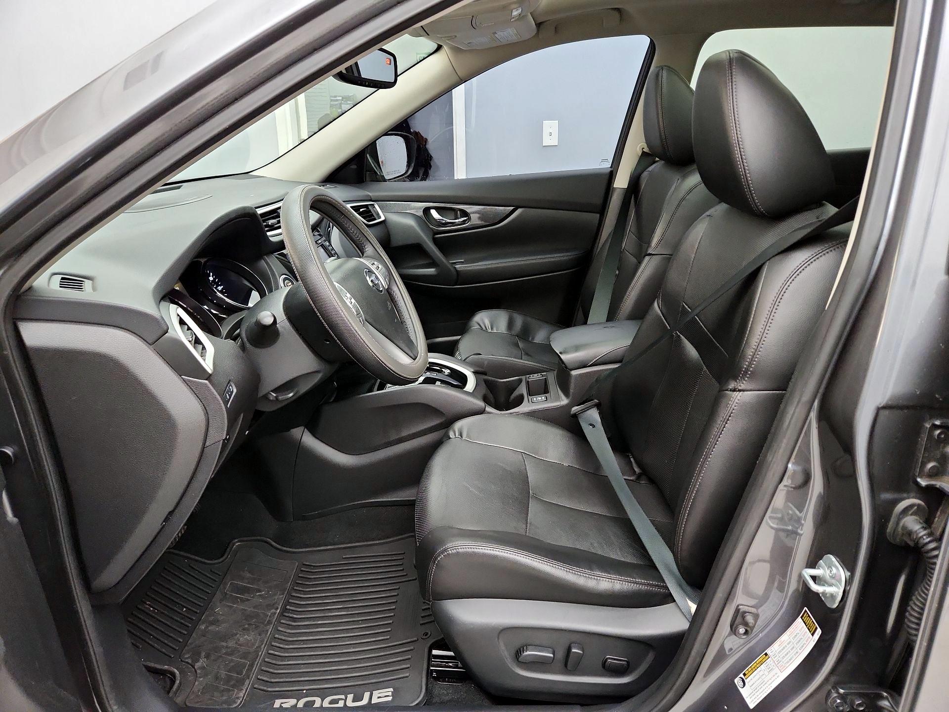 Thumbnail: 2016 Nissan Rogue - 11