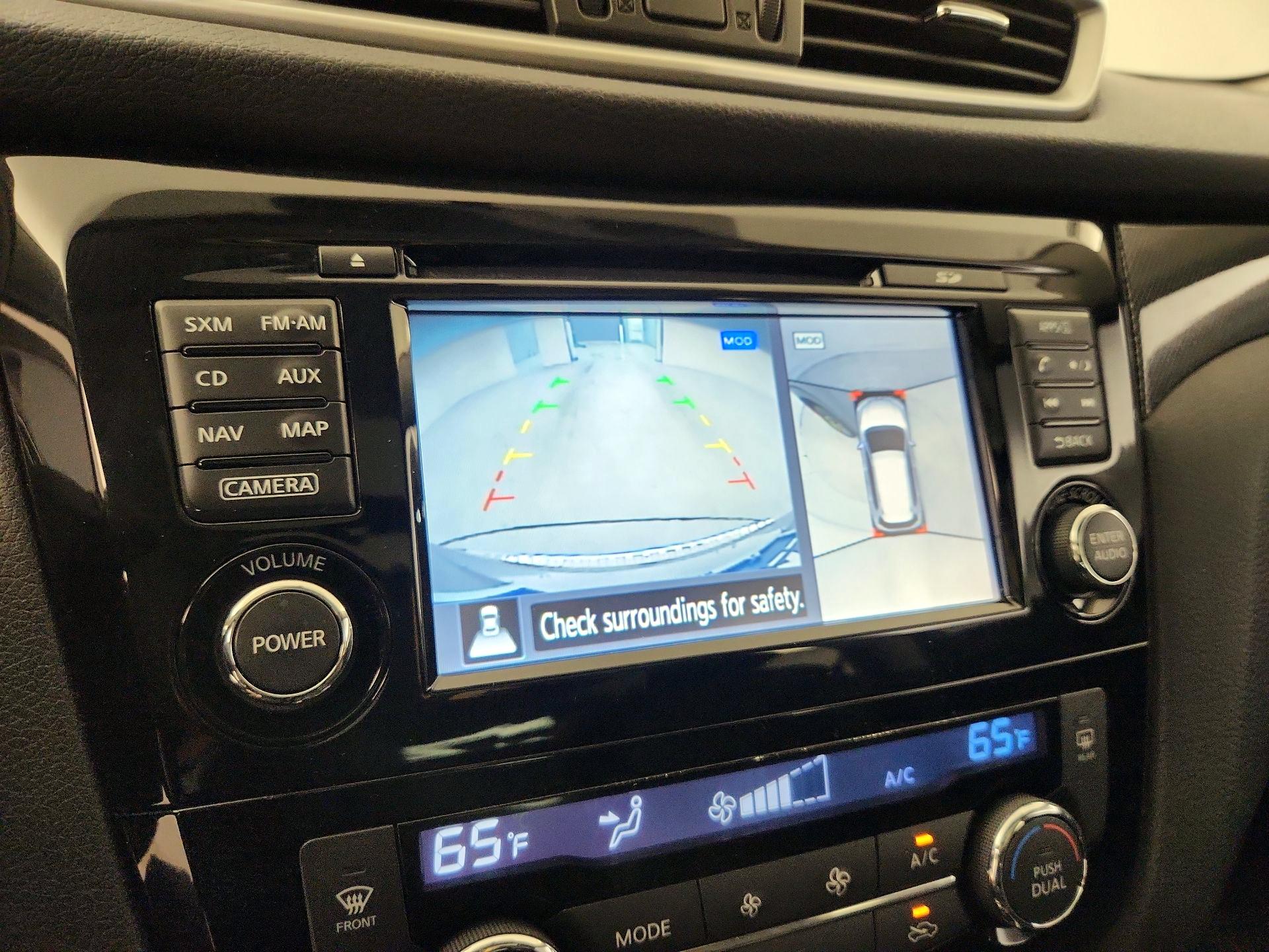 Thumbnail: 2016 Nissan Rogue - 15