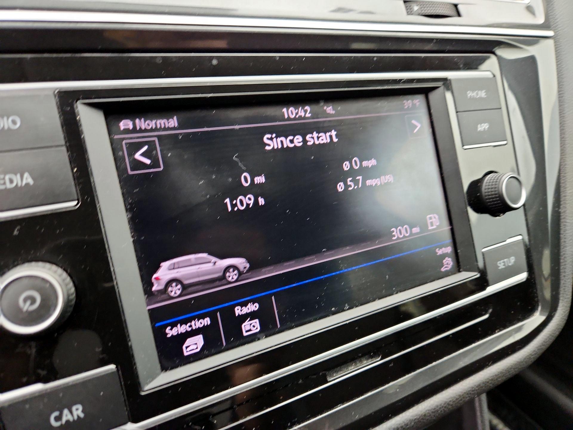 Thumbnail: 2018 Volkswagen Tiguan - 15