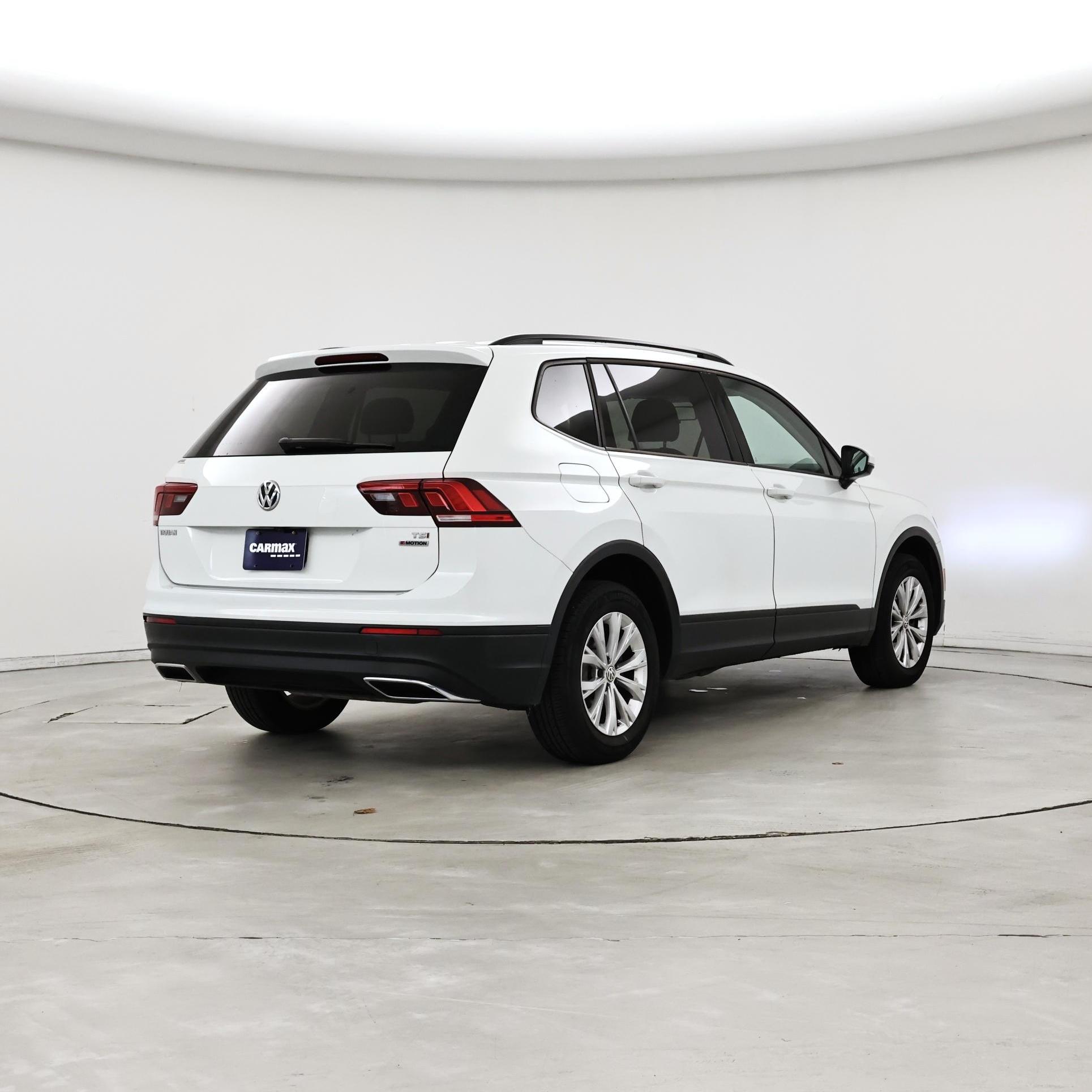 Thumbnail: 2018 Volkswagen Tiguan - 8