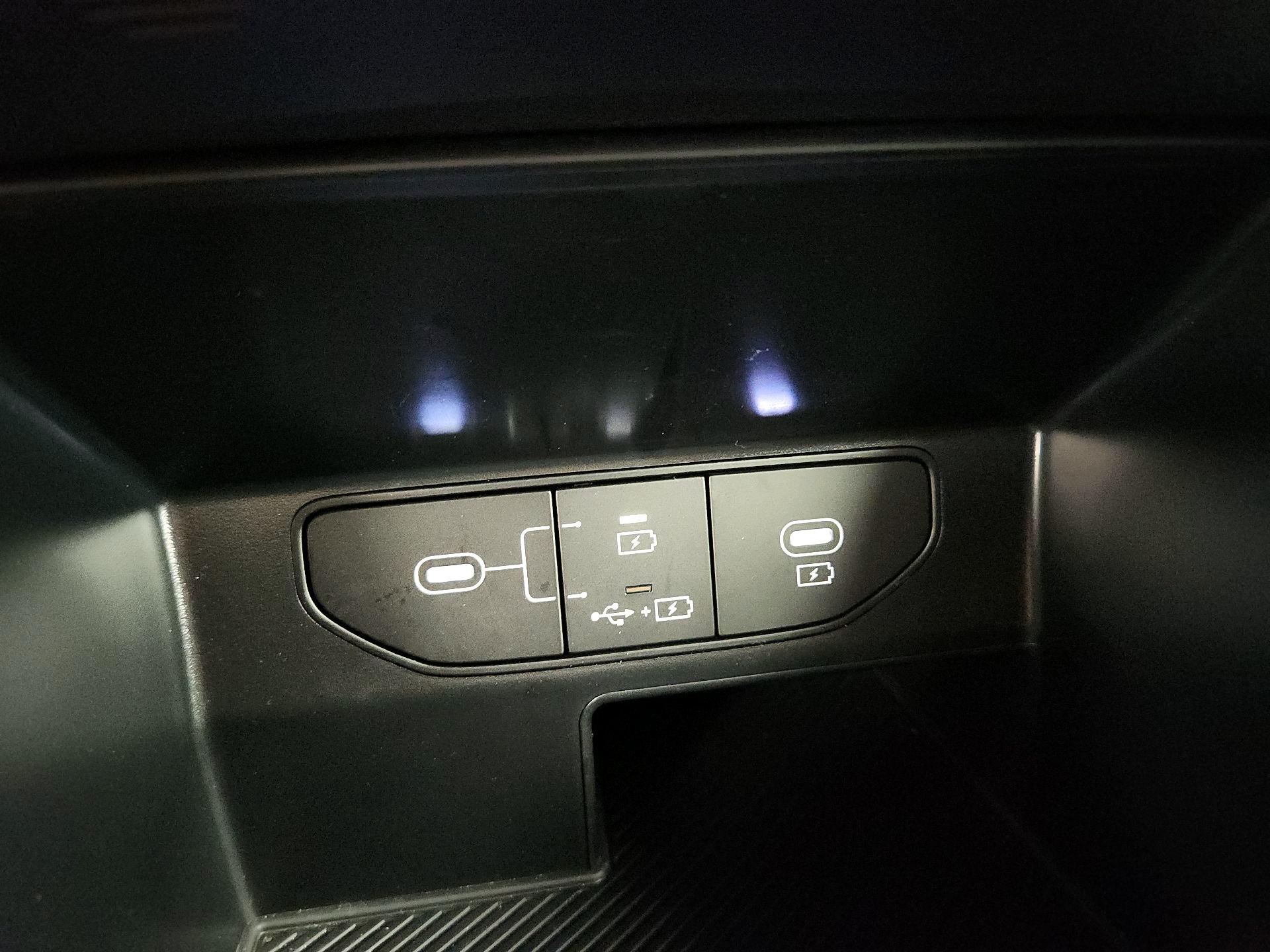 Thumbnail: 2024 Kia Sorento - 18