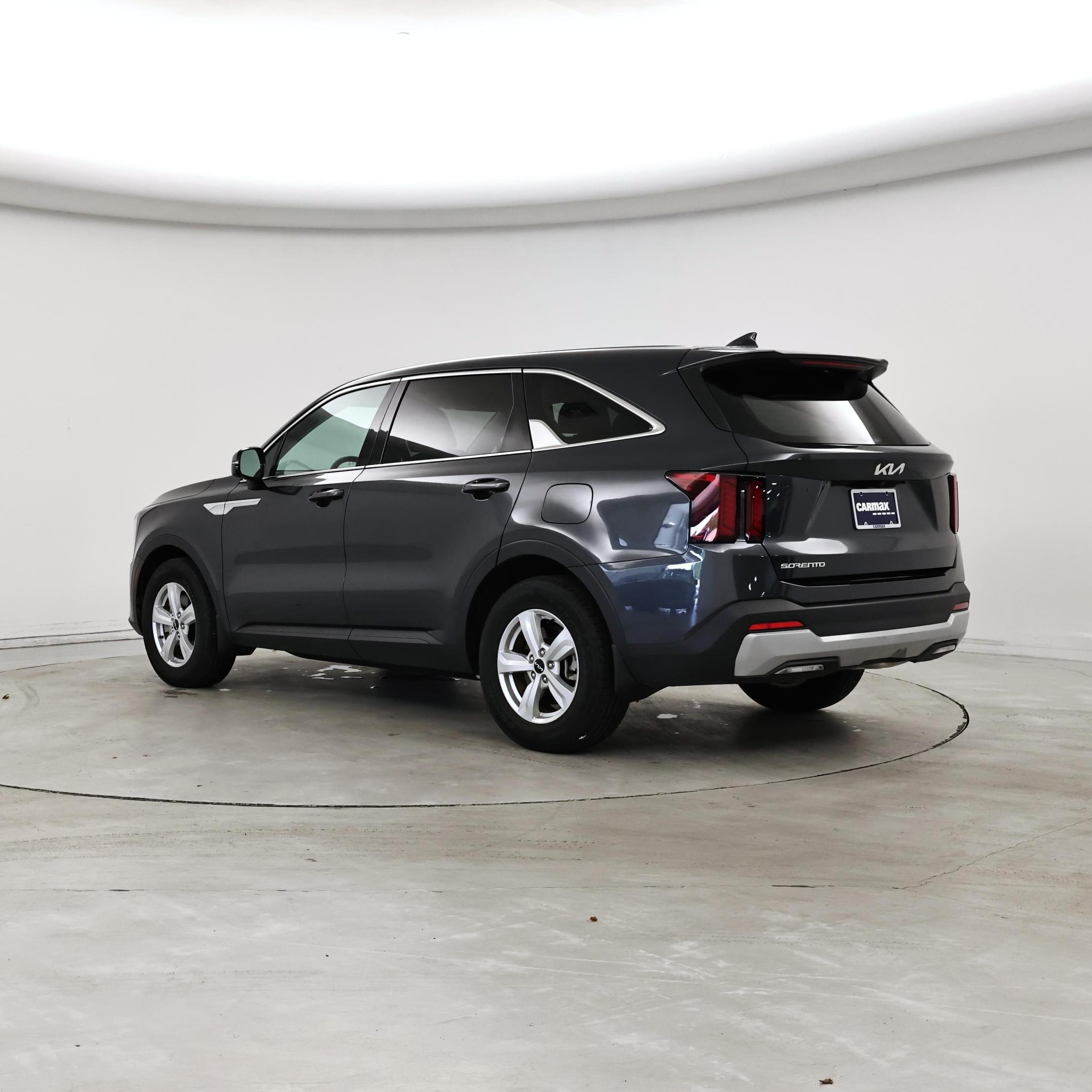 Thumbnail: 2024 Kia Sorento - 2