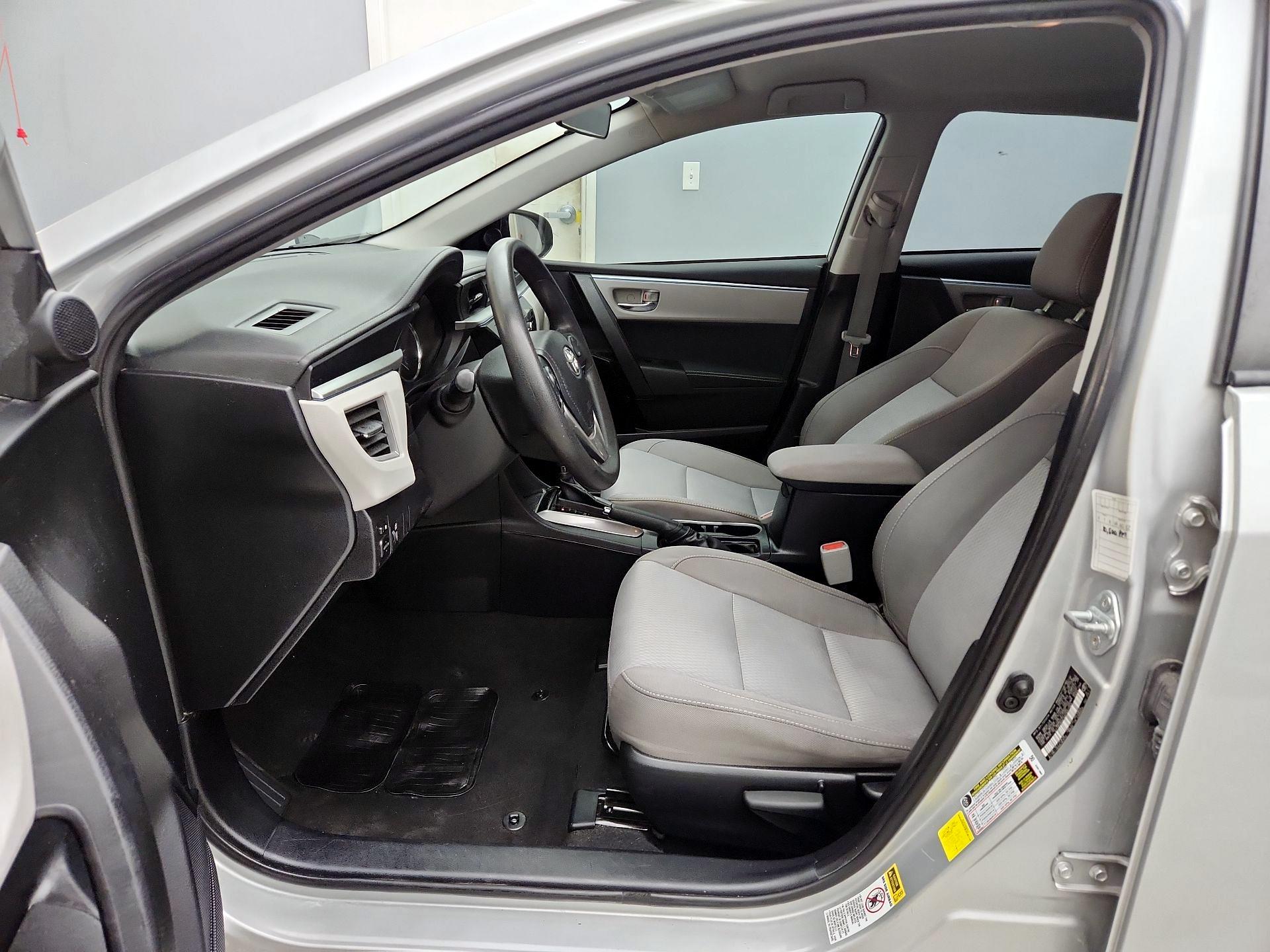 Thumbnail: 2016 Toyota Corolla - 11