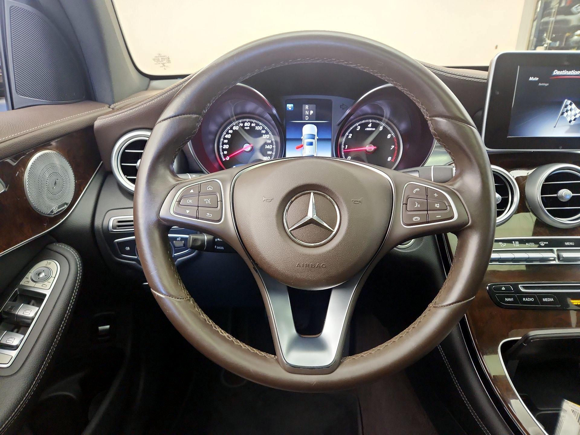 Thumbnail: 2018 Mercedes-Benz GLC - 10