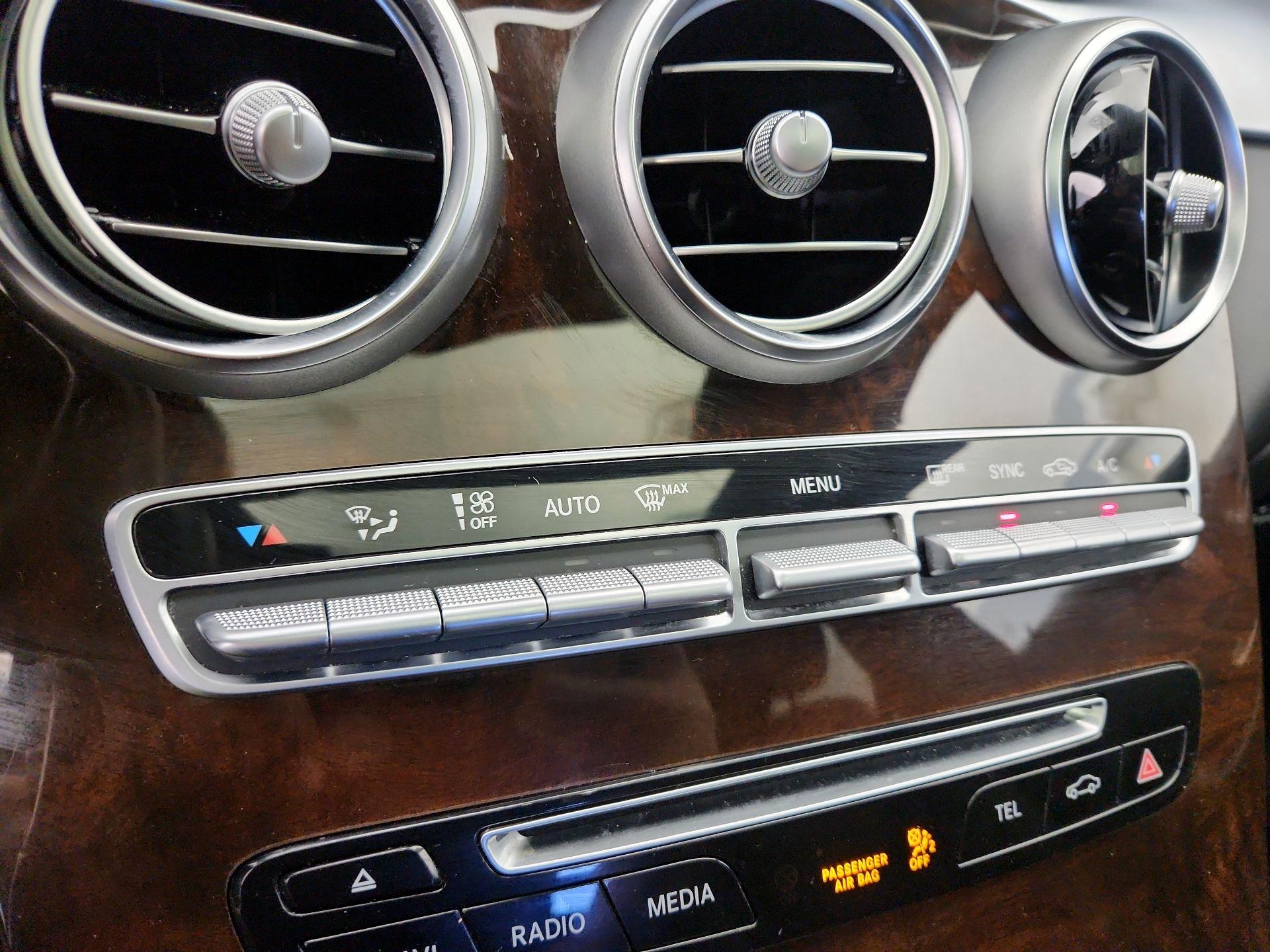 Thumbnail: 2018 Mercedes-Benz GLC - 16