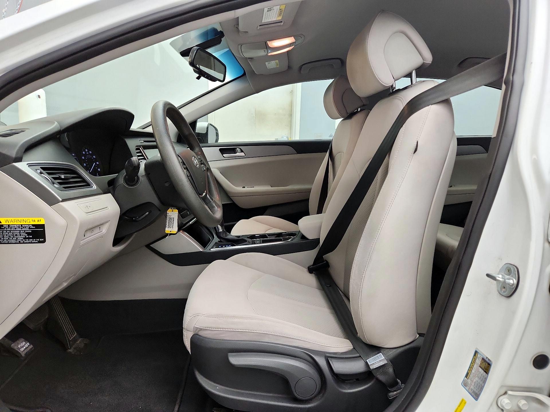 Thumbnail: 2016 Hyundai Sonata - 11