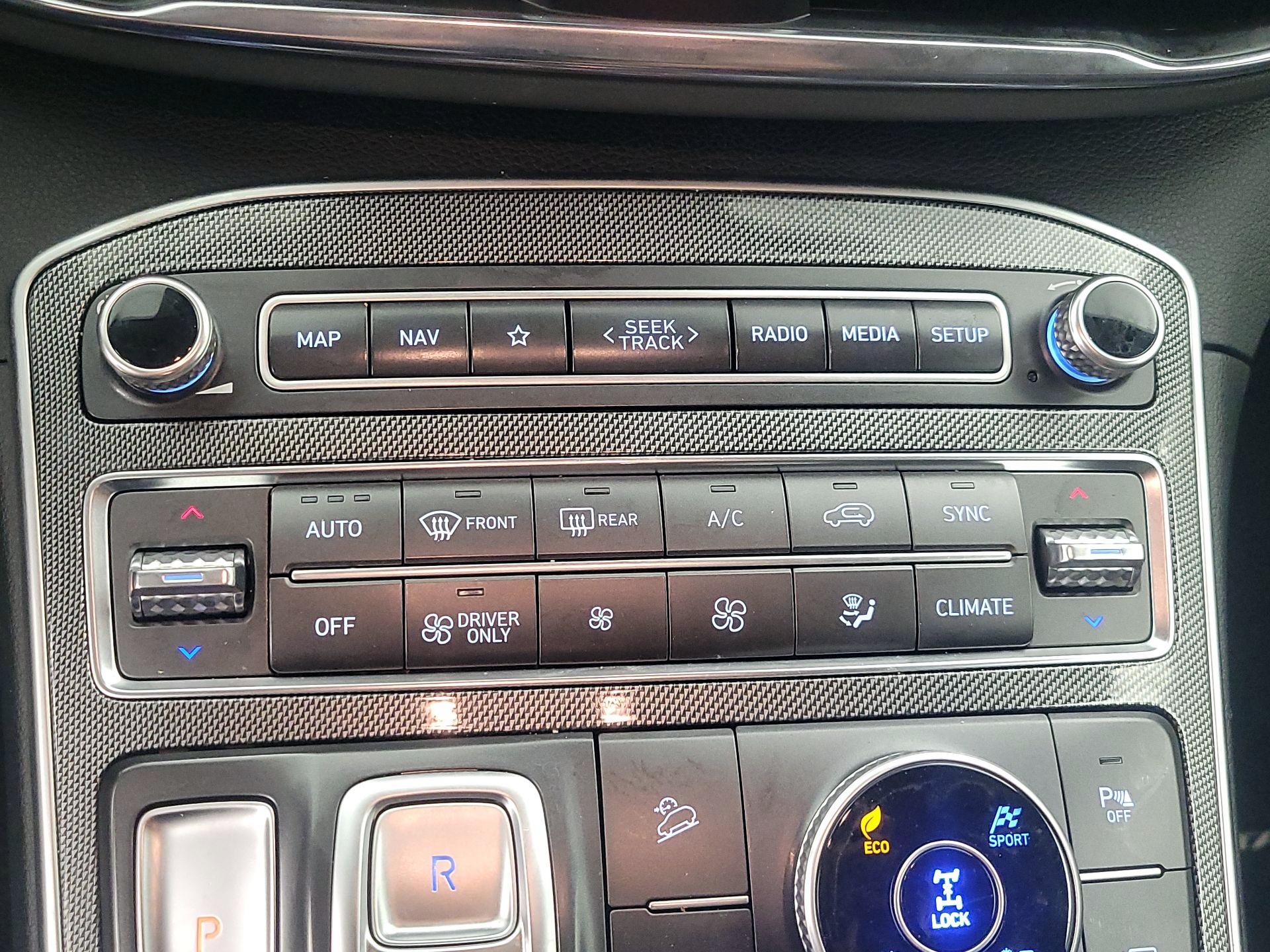 Thumbnail: 2023 Hyundai Santa Fe - 17