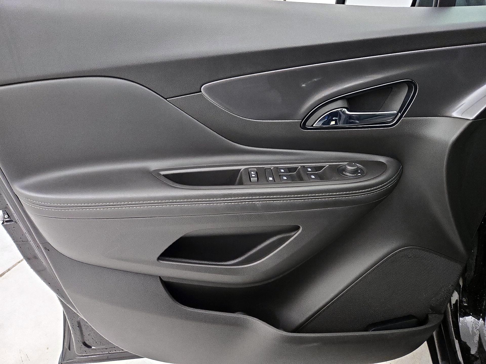 Thumbnail: 2022 Buick Encore - 12