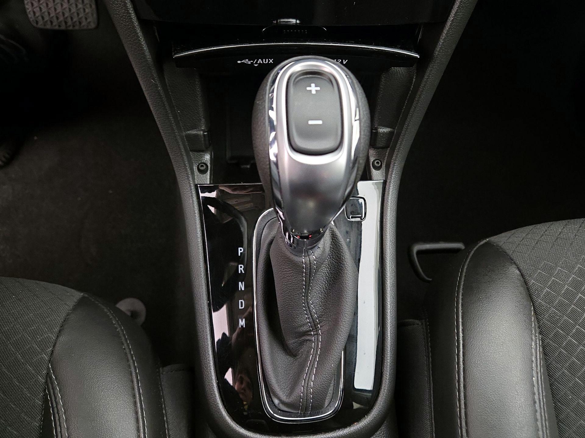 Thumbnail: 2022 Buick Encore - 17