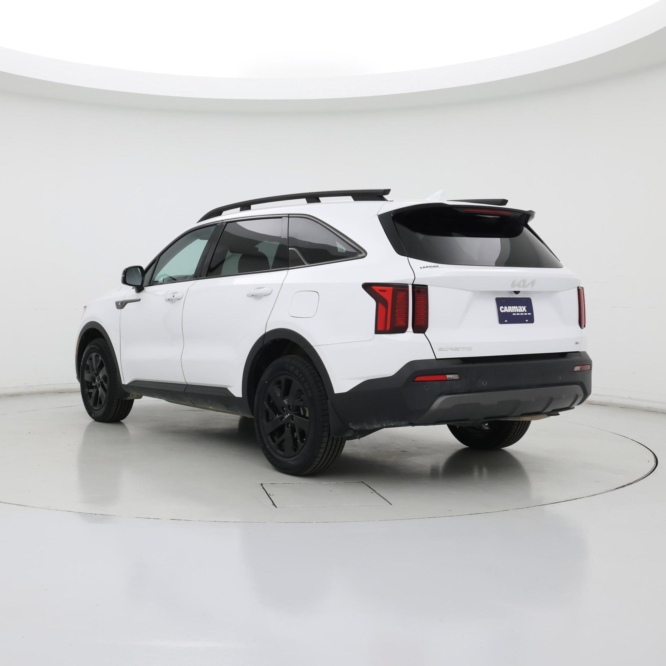 Thumbnail: 2023 Kia Sorento - 2