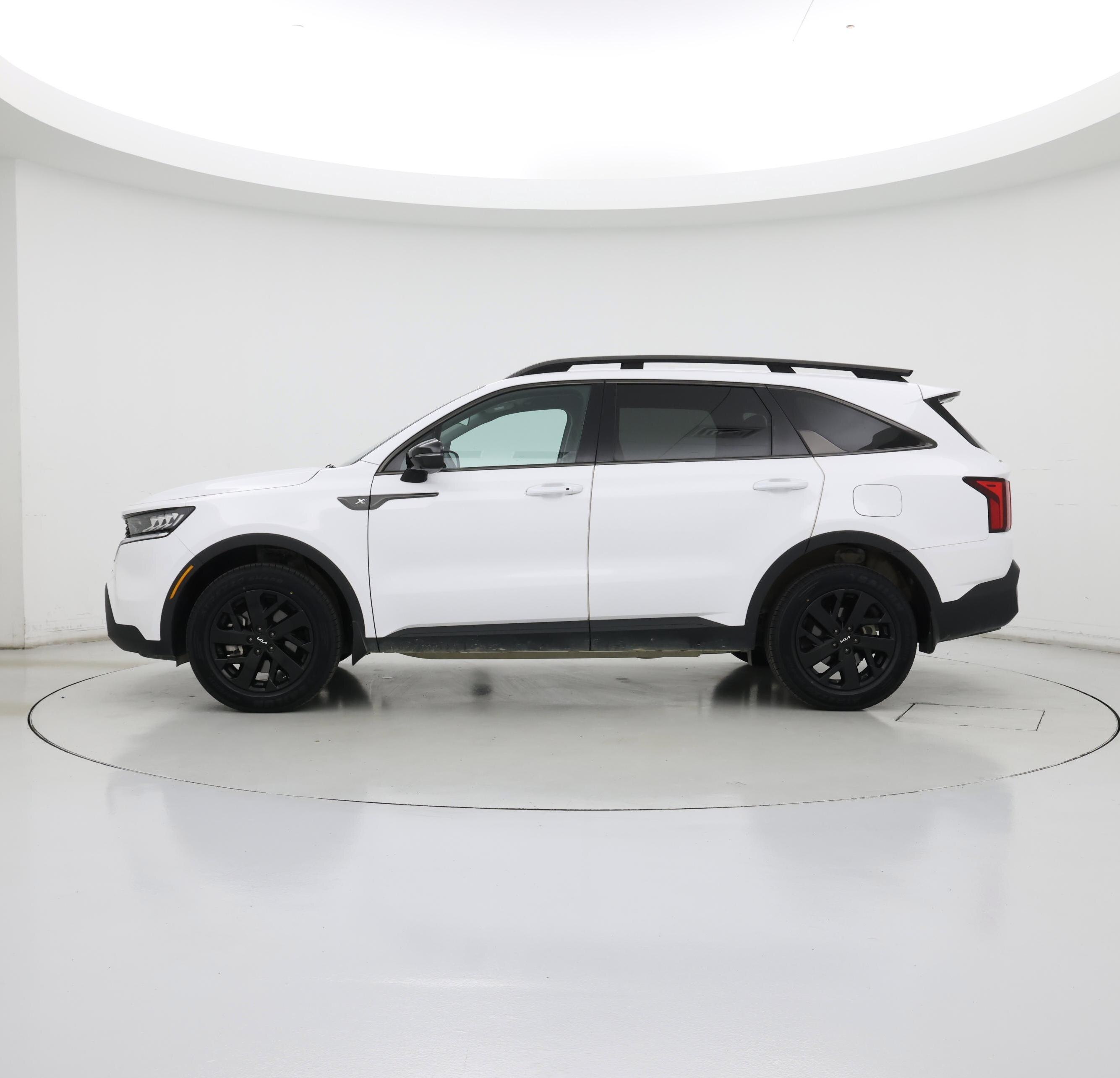 Thumbnail: 2023 Kia Sorento - 3