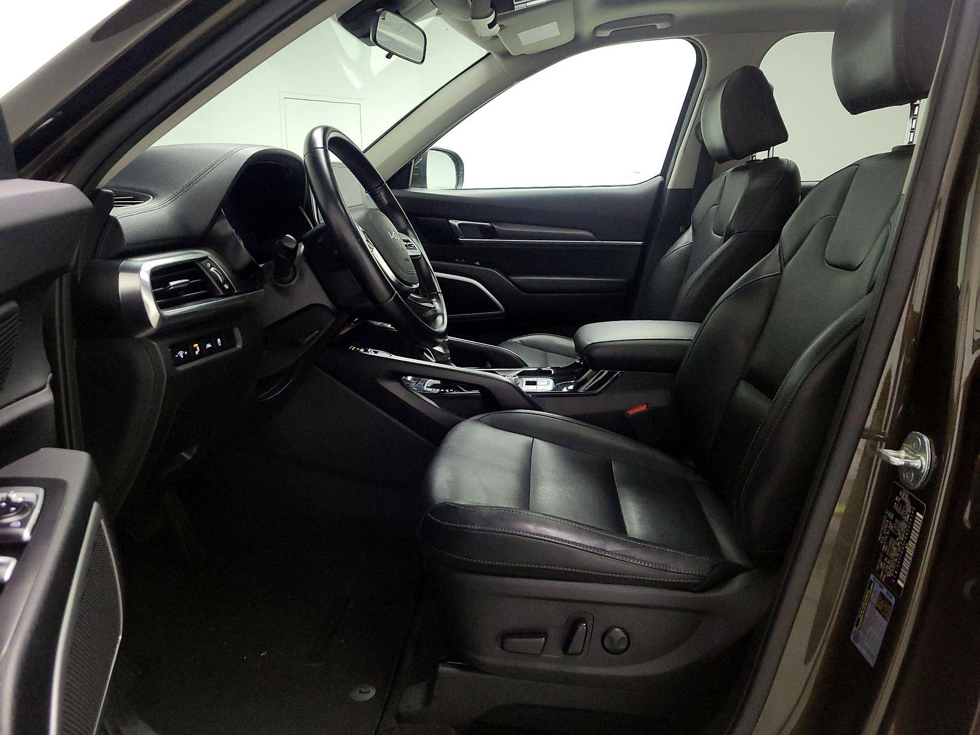 Thumbnail: 2022 Kia Telluride - 11