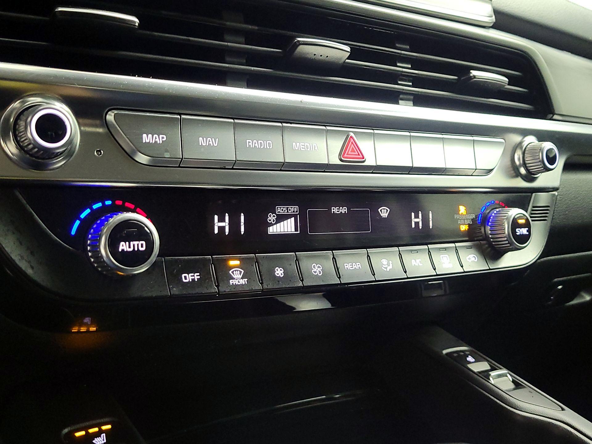 Thumbnail: 2022 Kia Telluride - 17