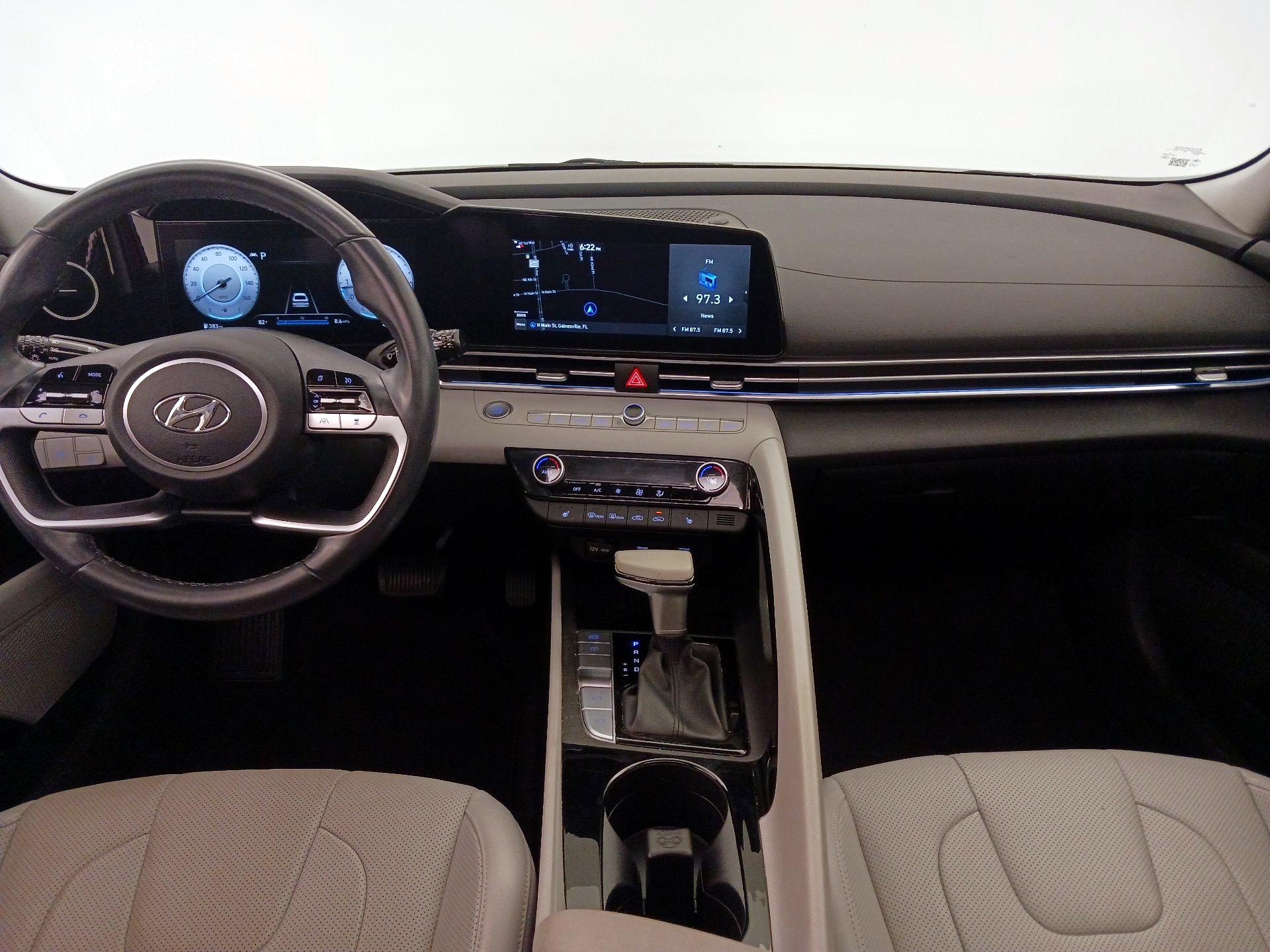 Thumbnail: 2022 Hyundai Elantra - 9