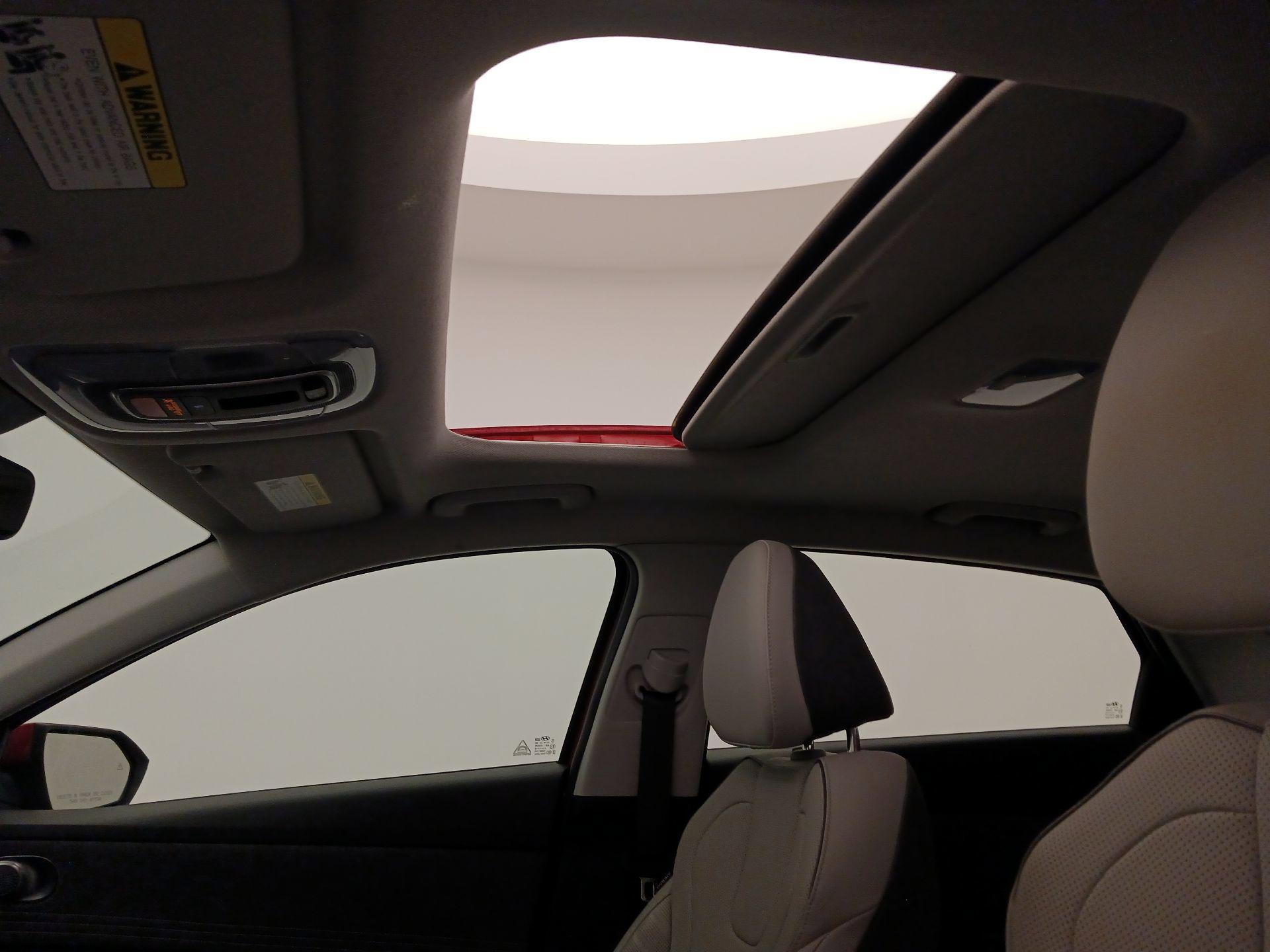 Thumbnail: 2022 Hyundai Elantra - 20