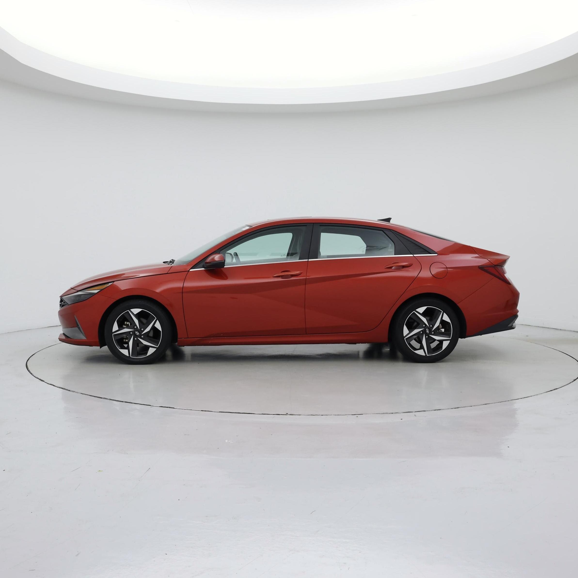 Thumbnail: 2022 Hyundai Elantra - 3